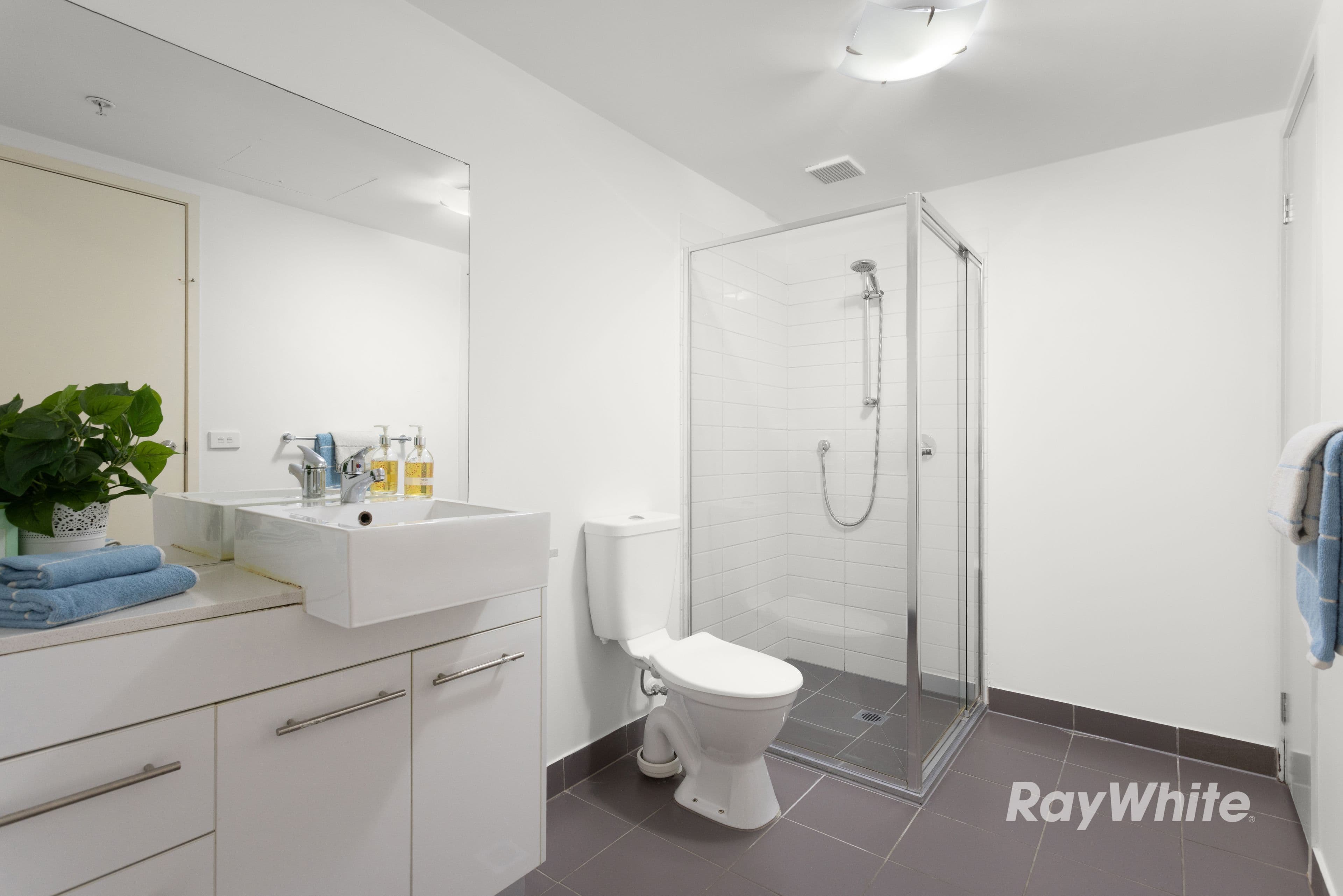 17 Shepparson Avenue , Carnegie VIC 3163, Carnegie - Thumbnail 6