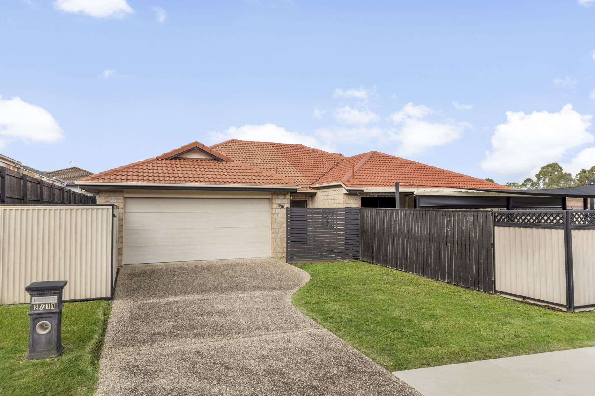 2/10 Ferncliffe Street, Upper Coomera - Image 1