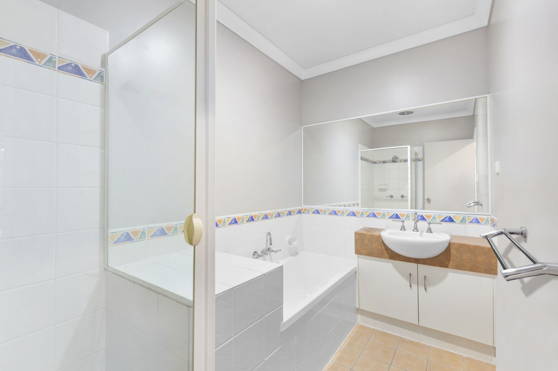2/10 Ferncliffe Street, Upper Coomera - Thumbnail 7