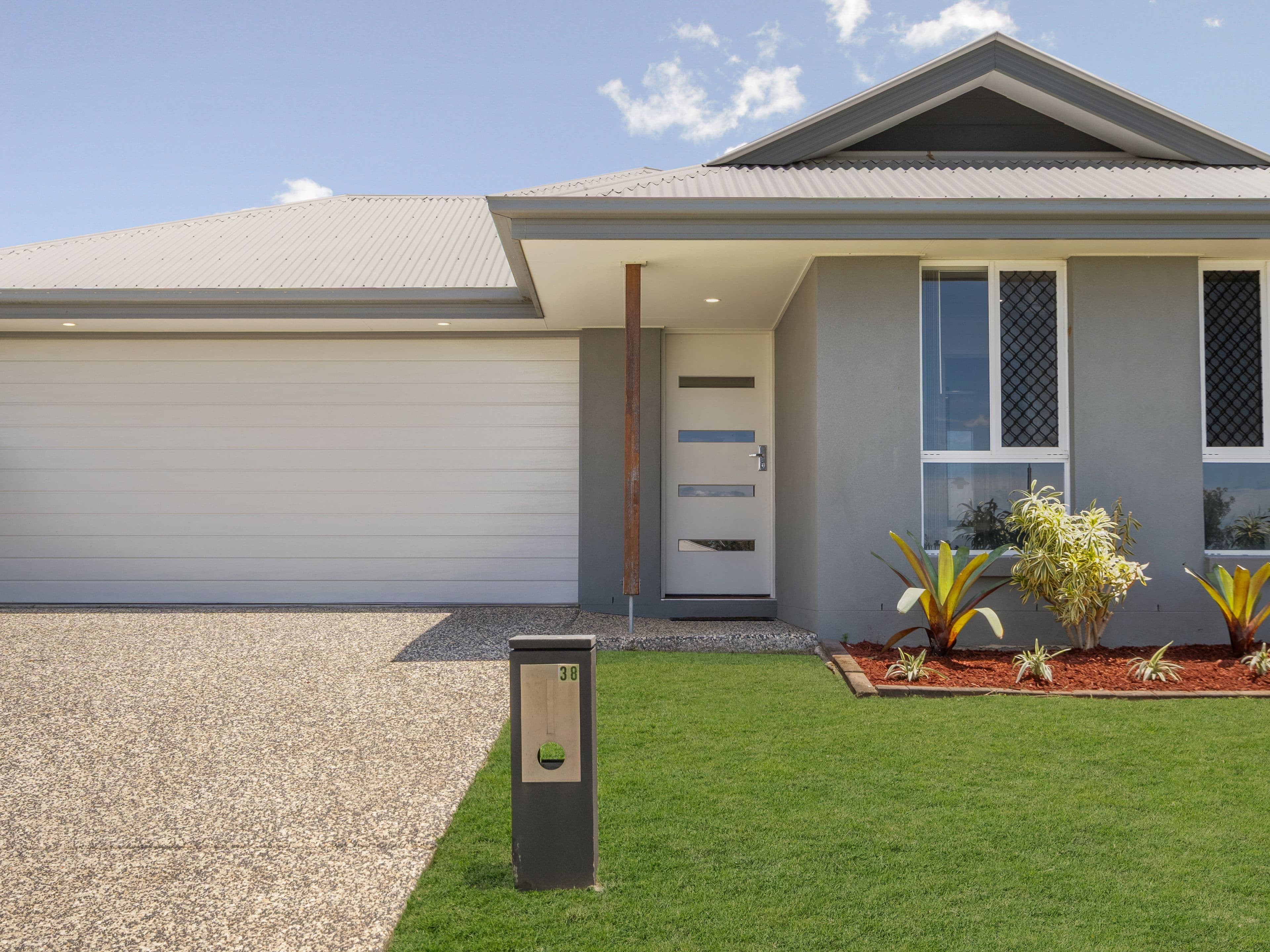 38 Antelope Street , Dakabin QLD 4503, Dakabin - Thumbnail 2