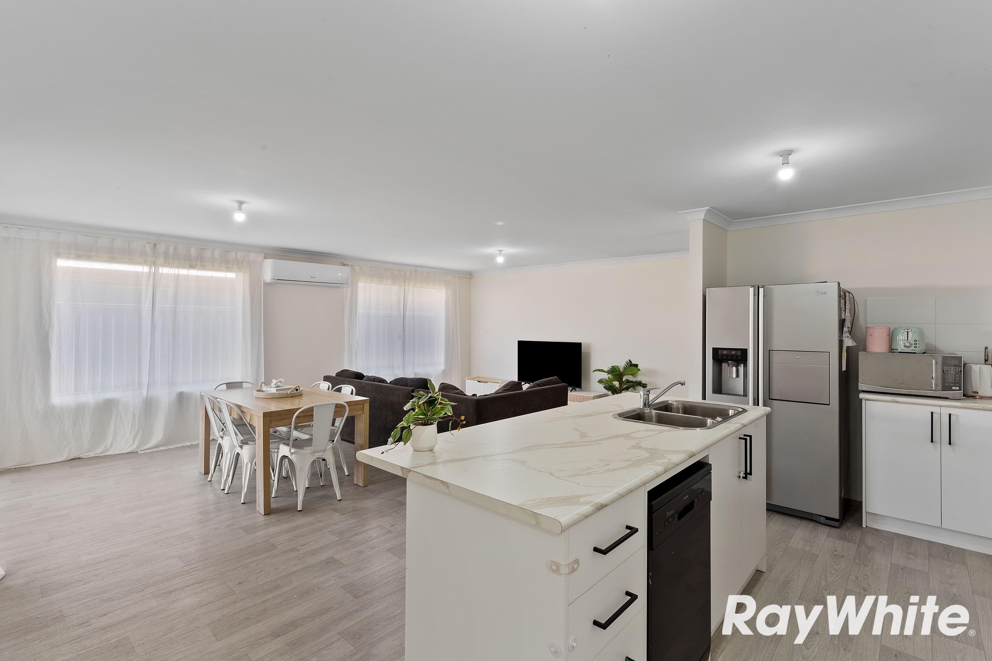 64 Montgomery Parkway , Ravenswood WA 6208, Ravenswood - Thumbnail 6