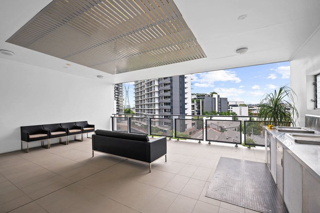 19 Masters Street , Newstead QLD 4006, Newstead - Thumbnail 3