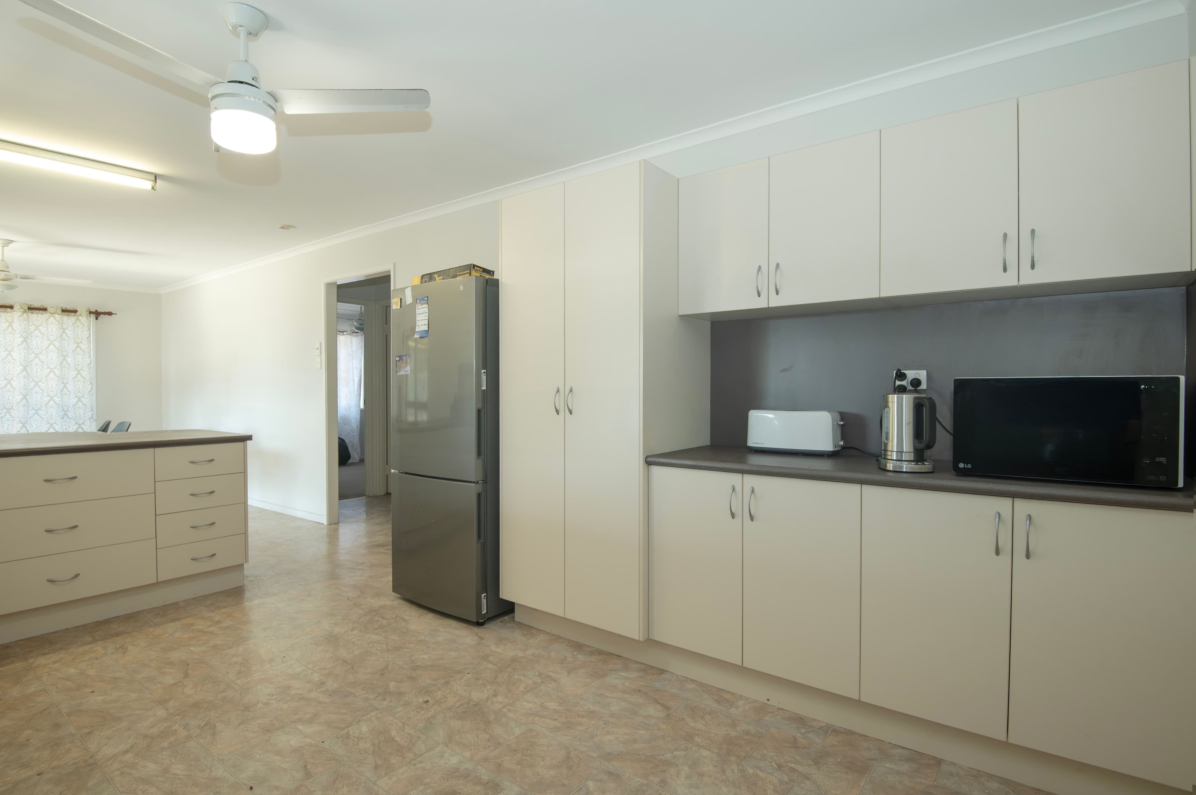 13 Bundalba Street , Biloela QLD 4715, Biloela - Thumbnail 3