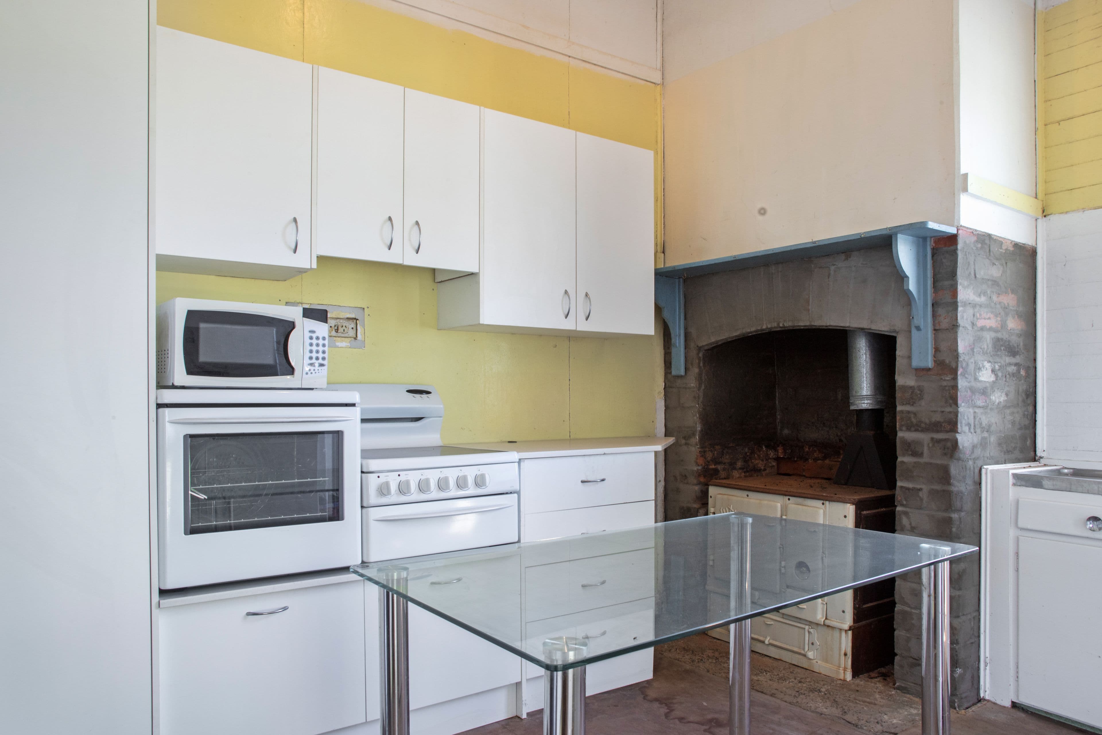 10 George Street , Junee NSW 2663, Junee - Thumbnail 2