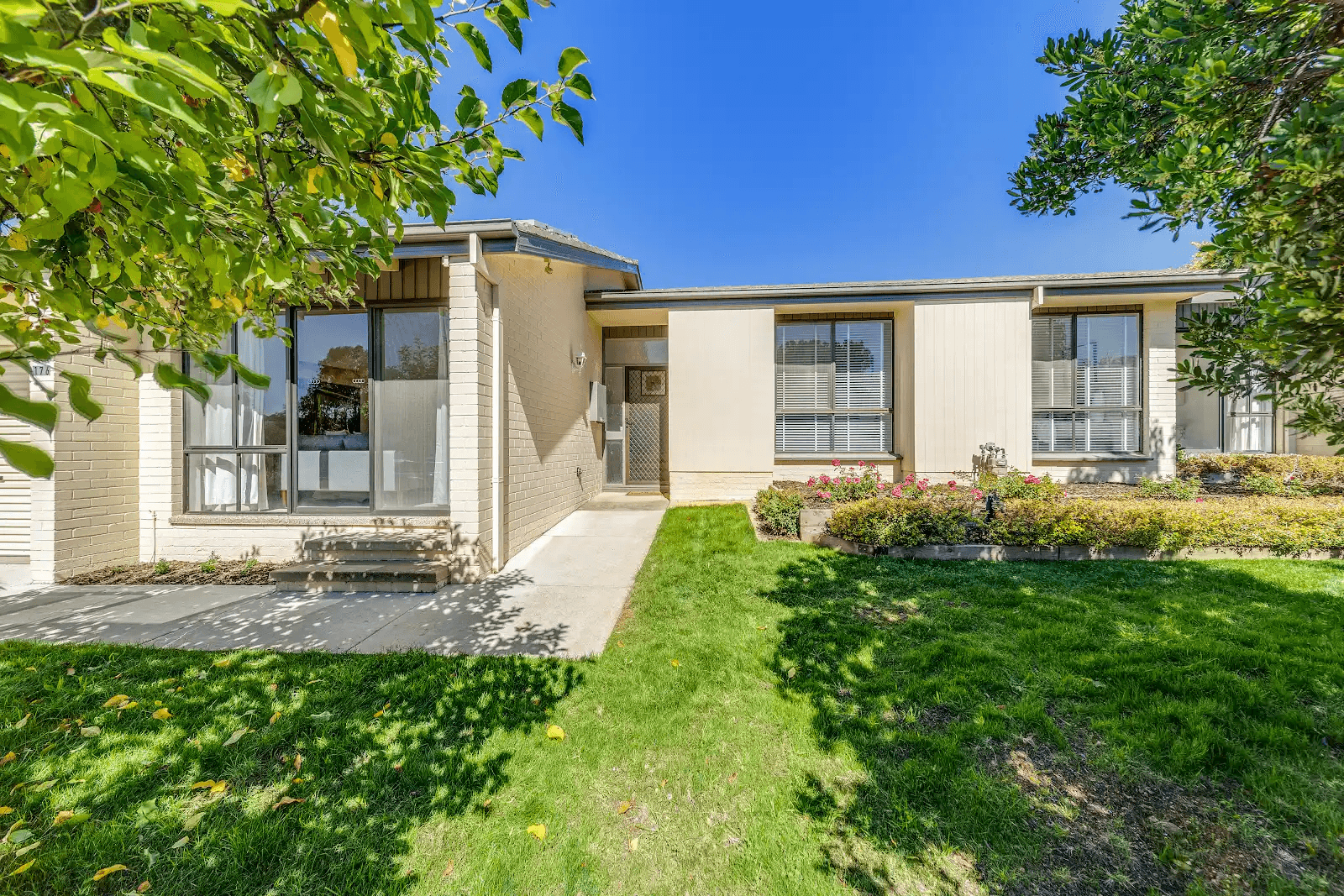 176 Dexter Street , Cook ACT 2614, Cook - Image 1