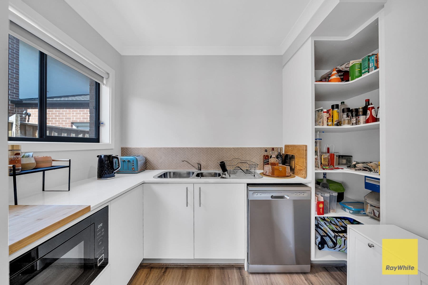 10 Halcyon Road , DEANSIDE VIC 3336, Deanside - Thumbnail 7