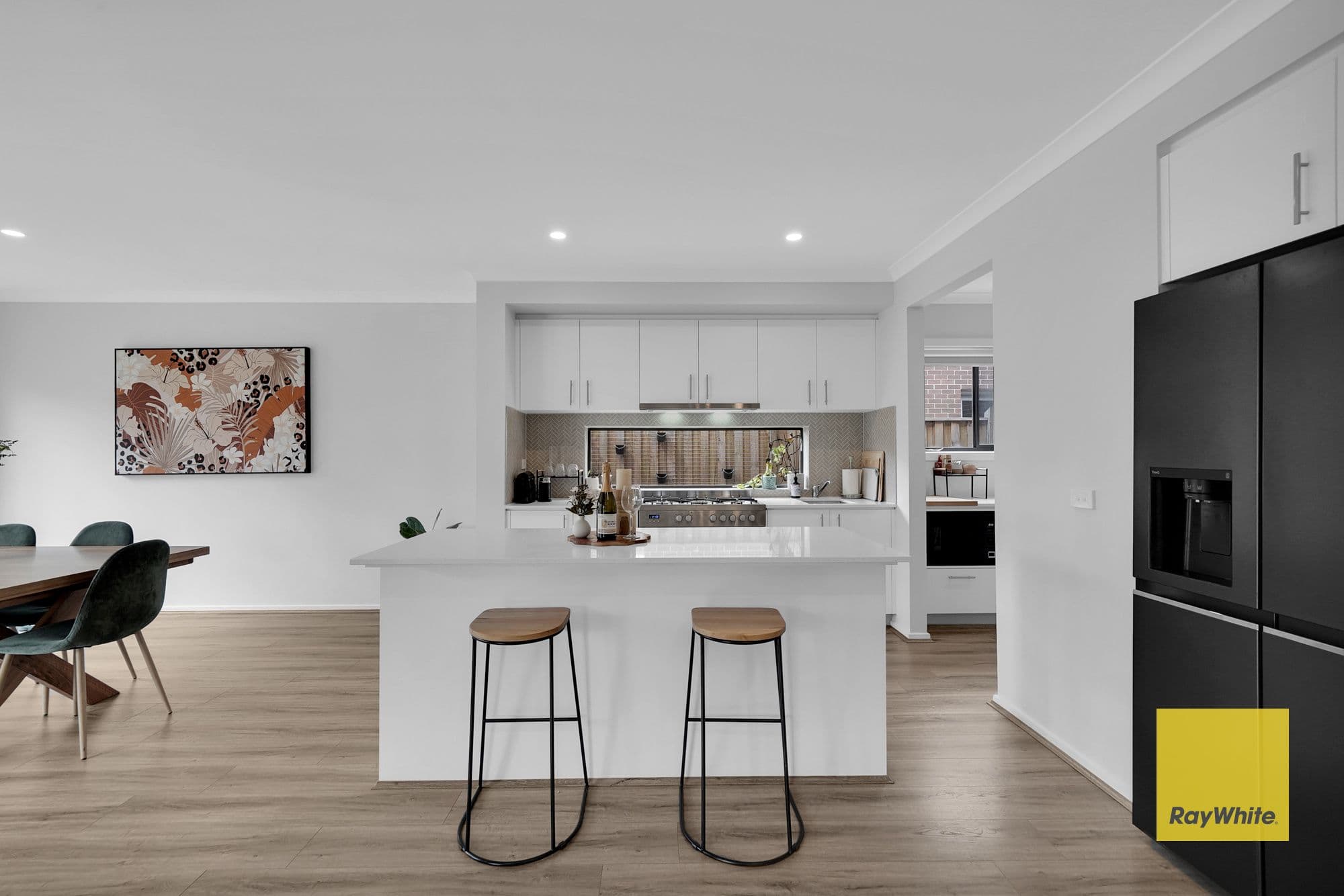10 Halcyon Road , DEANSIDE VIC 3336, Deanside - Thumbnail 8