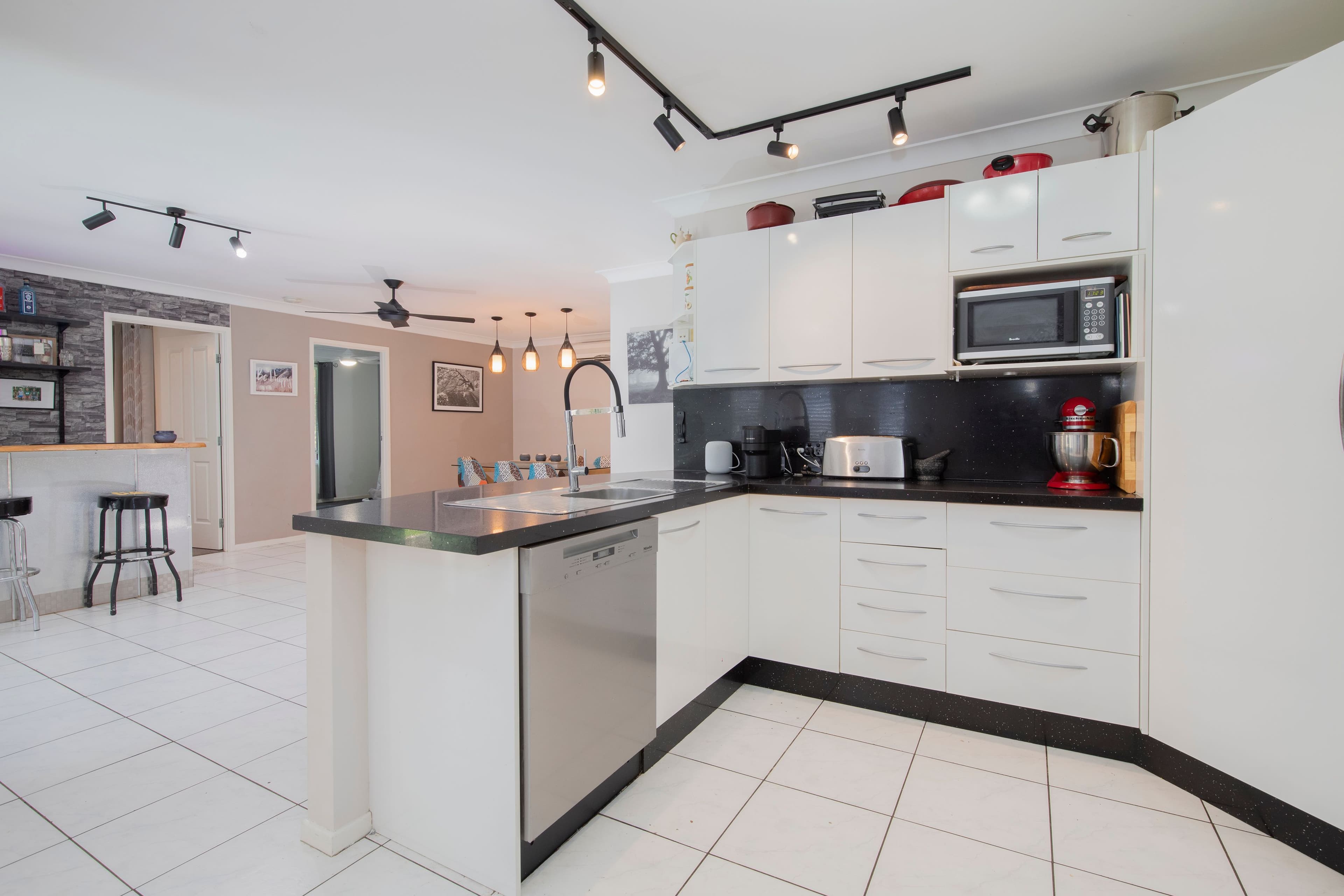7 Derwent Crescent , Lakelands NSW 2282, Lakelands - Thumbnail 3