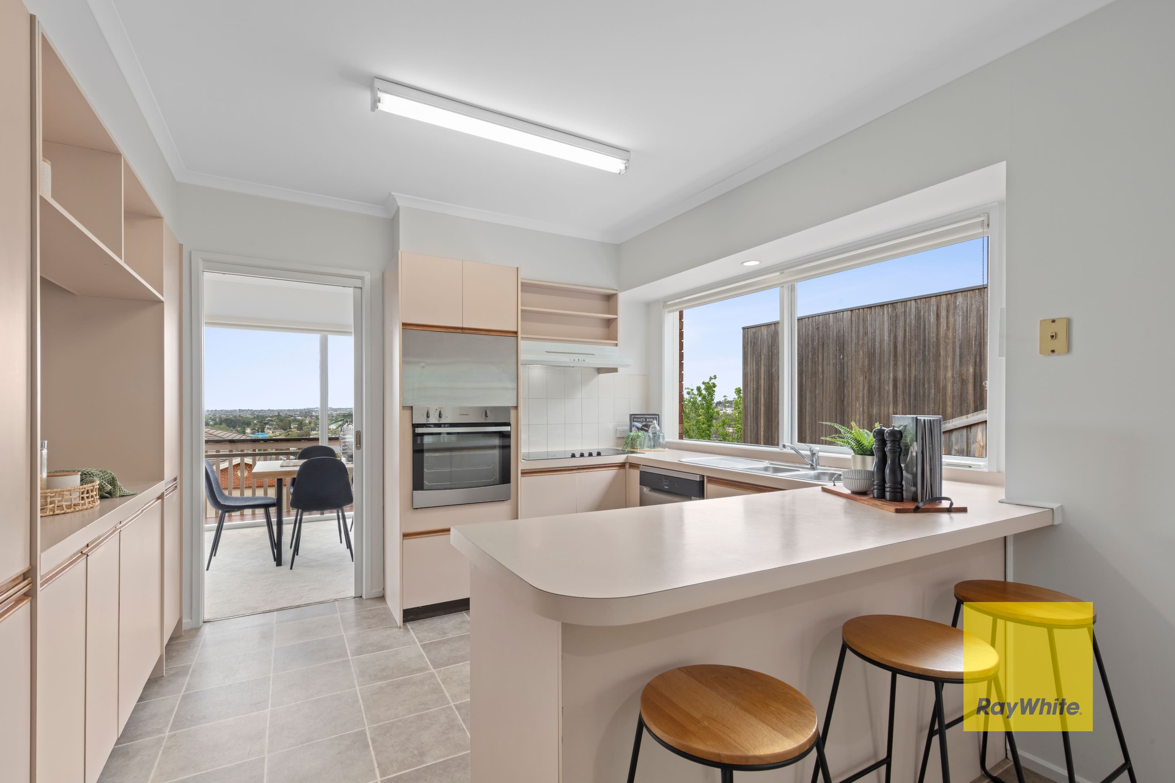 3 Lansbury Crescent , Highton VIC 3216, Highton - Thumbnail 2