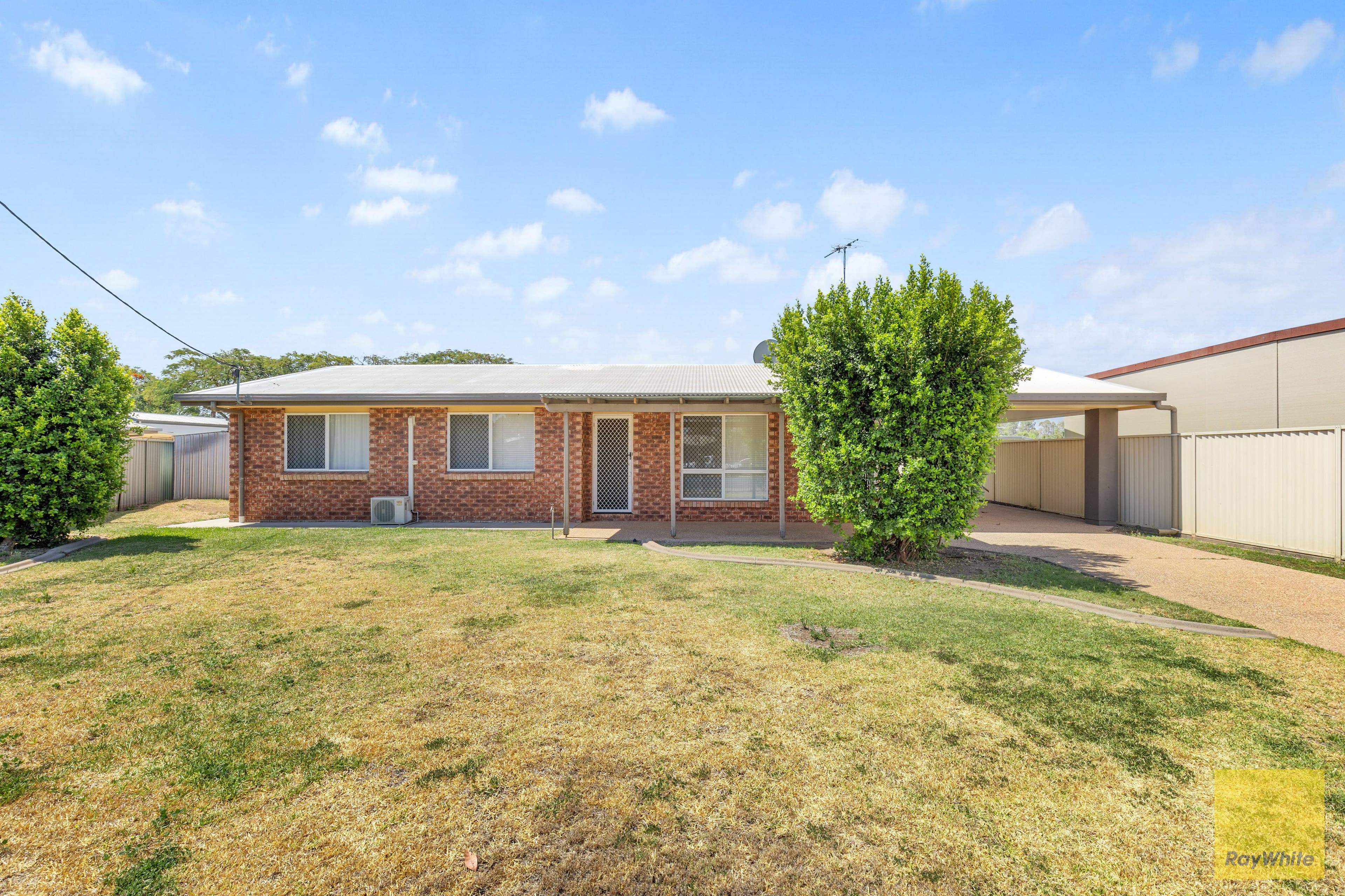 14 Rivoli Place, Emerald - Image 1