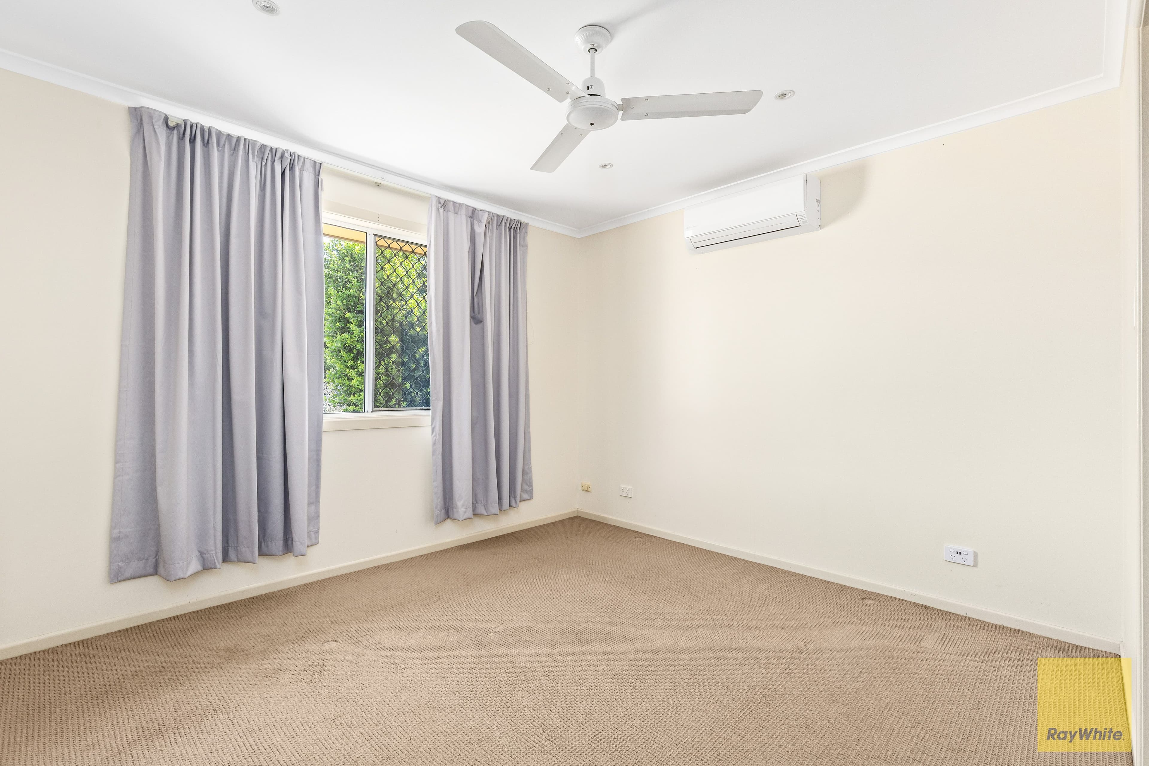 14 Rivoli Place, Emerald - Thumbnail 4