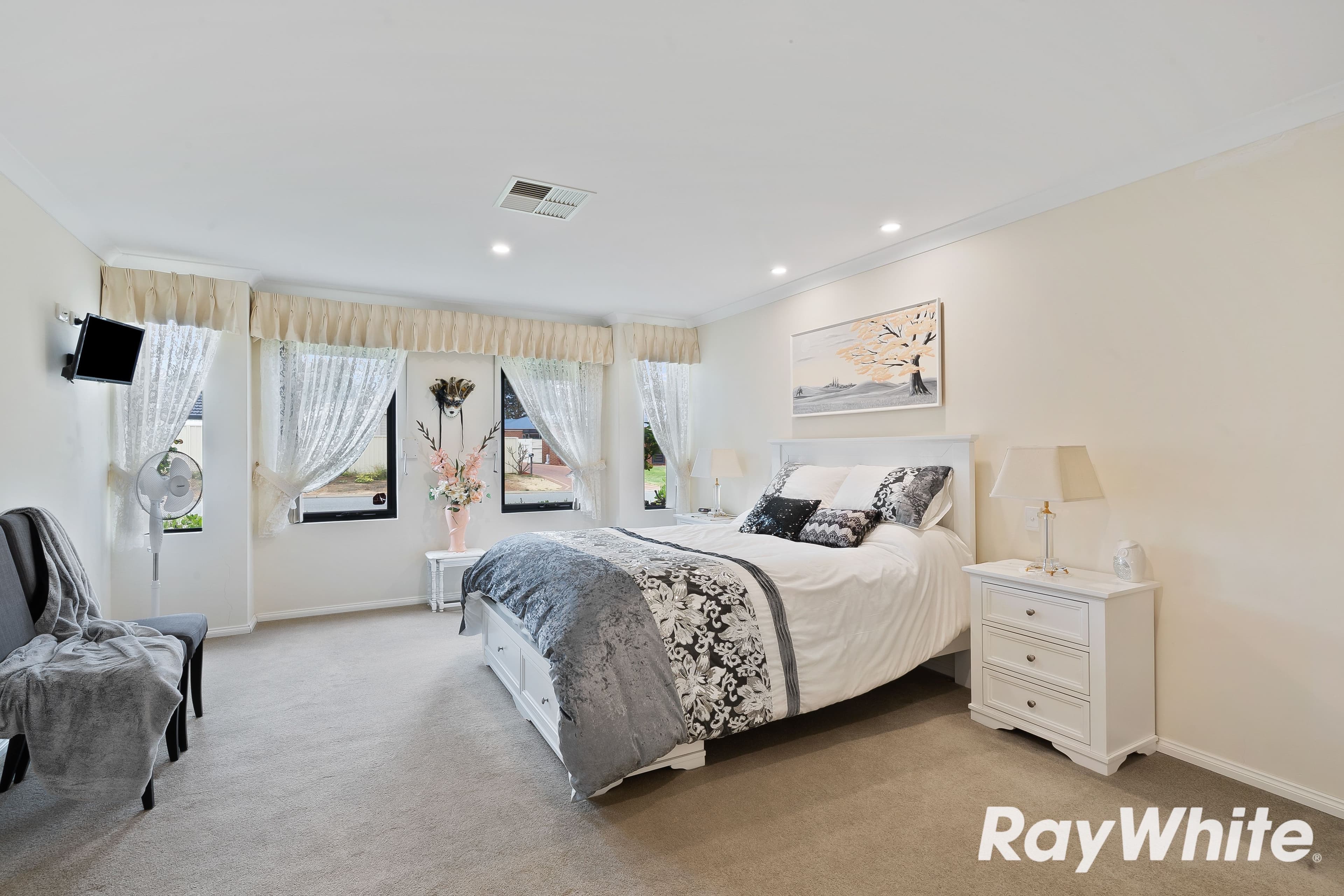 2 Mckay Avenue , Waroona WA 6215, Waroona - Thumbnail 4