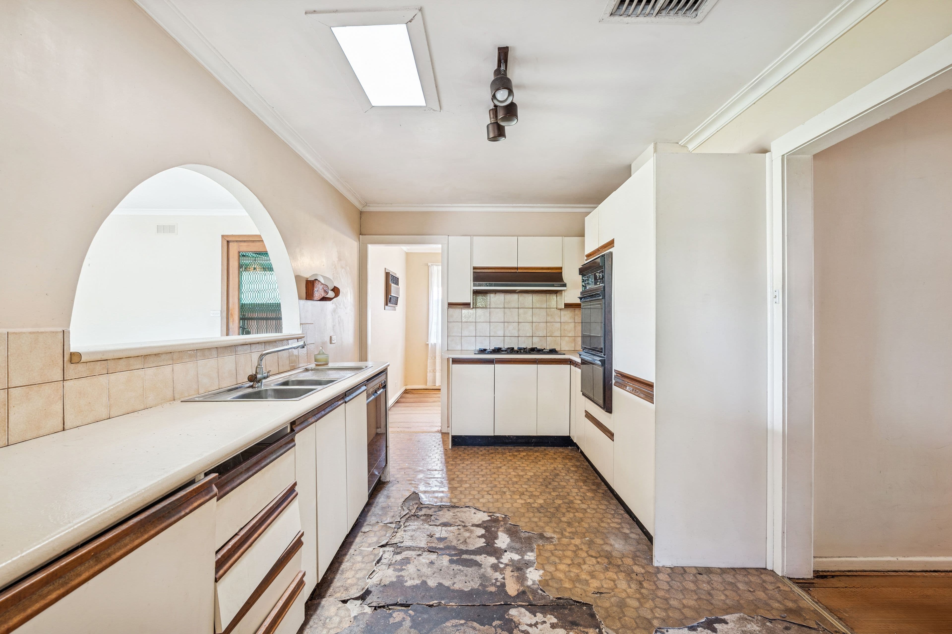57 Glasgow Avenue , Reservoir VIC 3073, Reservoir - Thumbnail 5