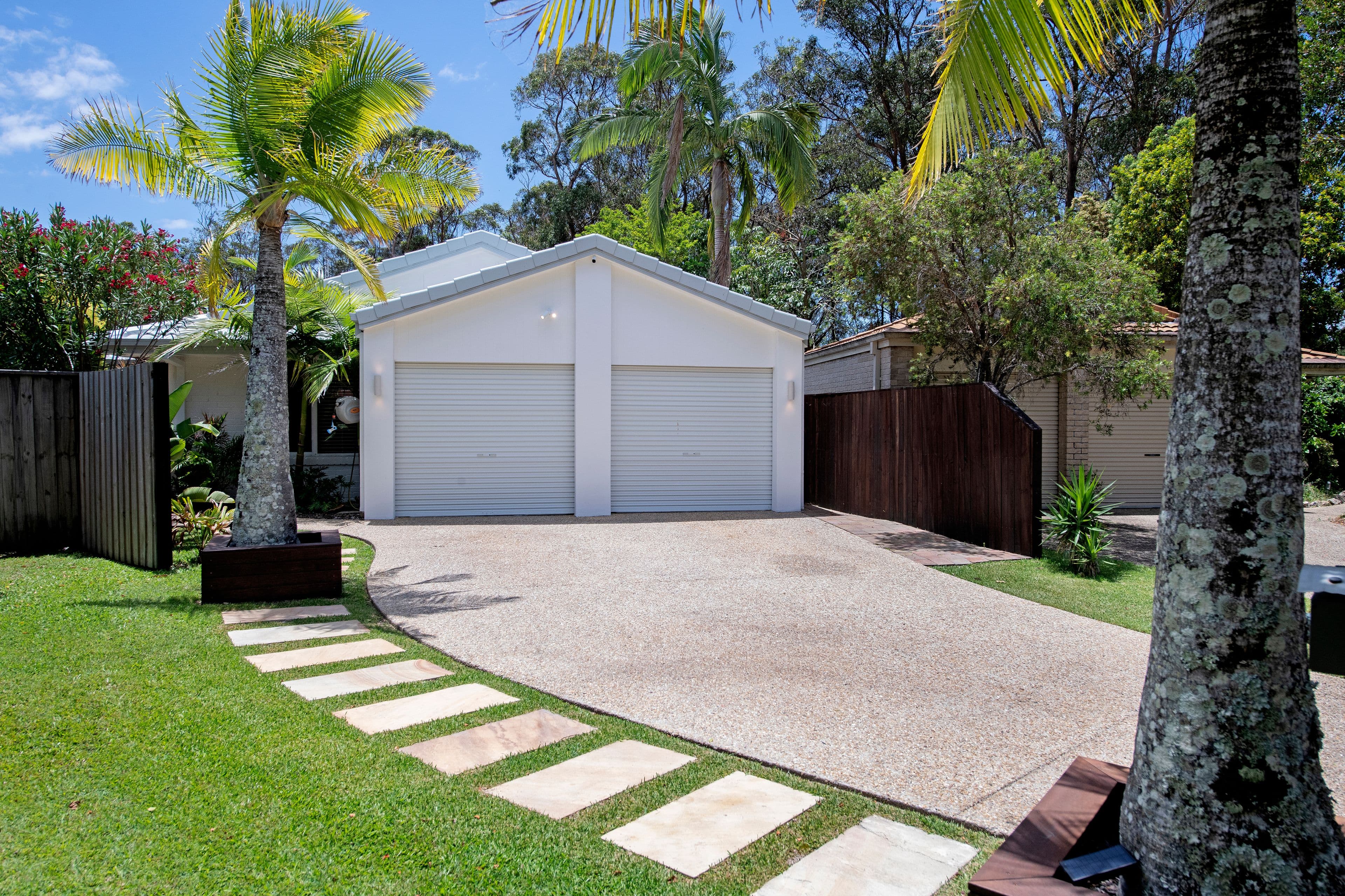20 Mollys Place , Currumbin Waters QLD 4223, Currumbin Waters - Image 1