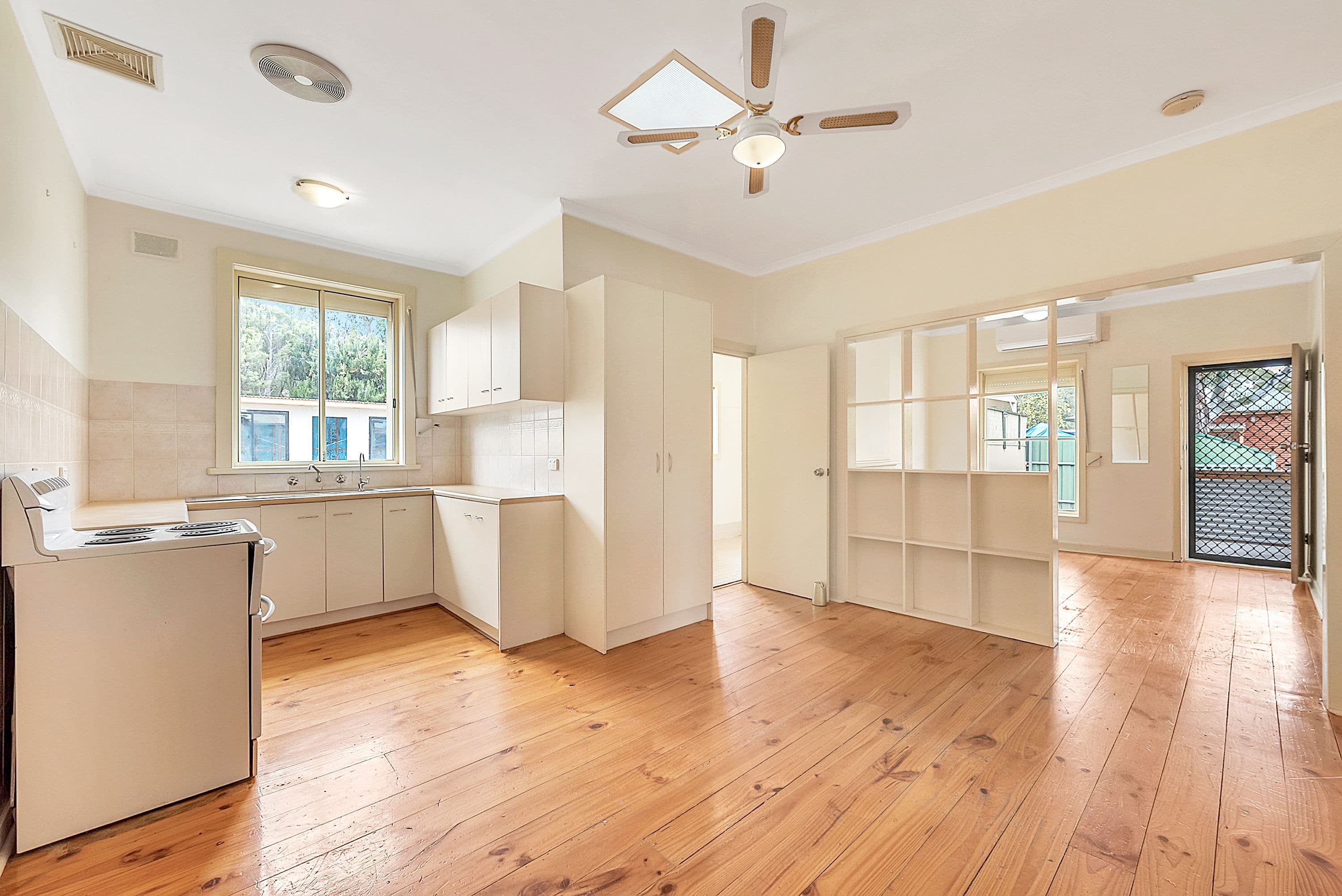 91 Hunter Crescent , Salisbury North SA 5108, Salisbury North - Thumbnail 5