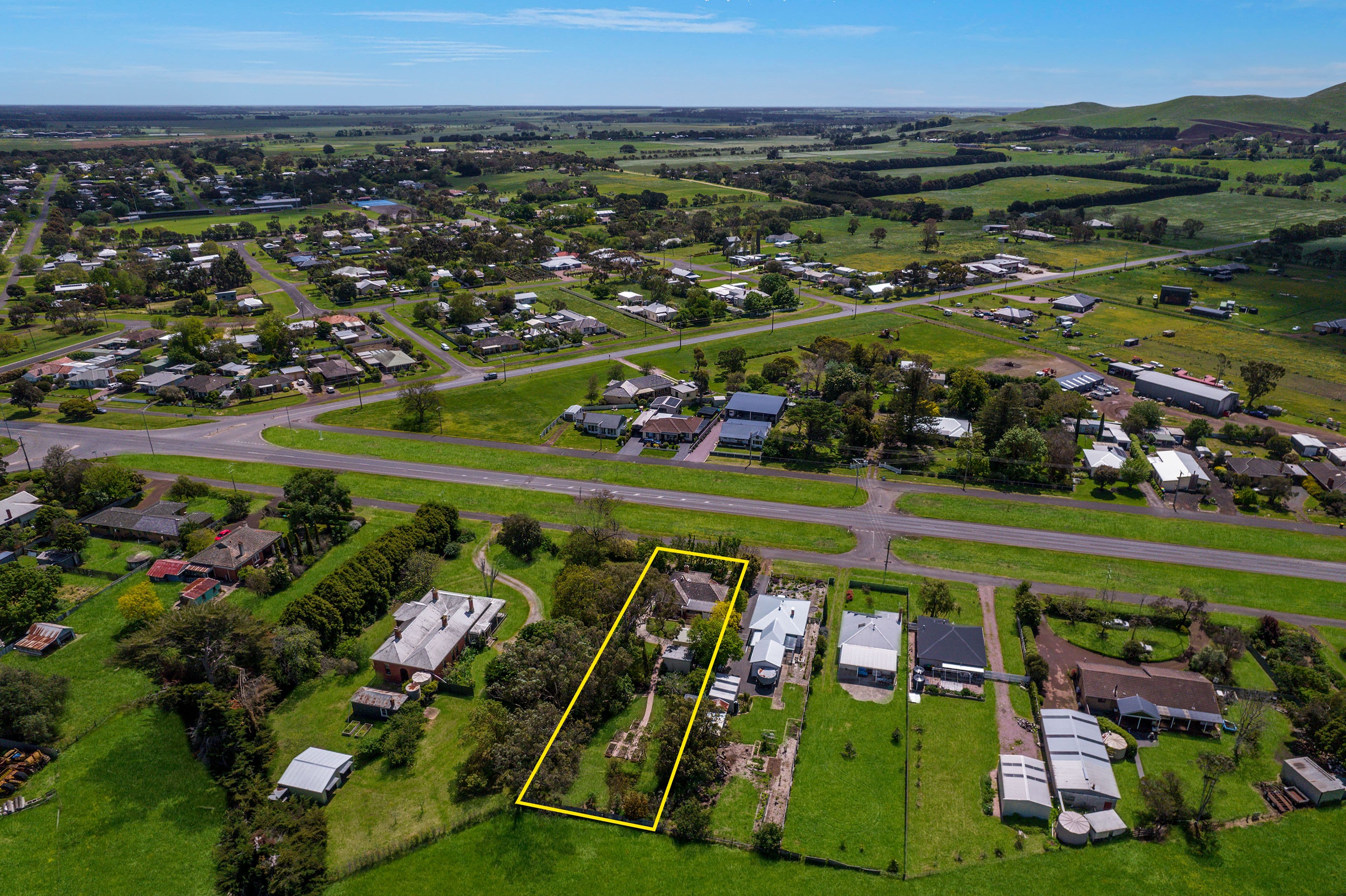 77 Darlington Road, Mortlake - Thumbnail 2