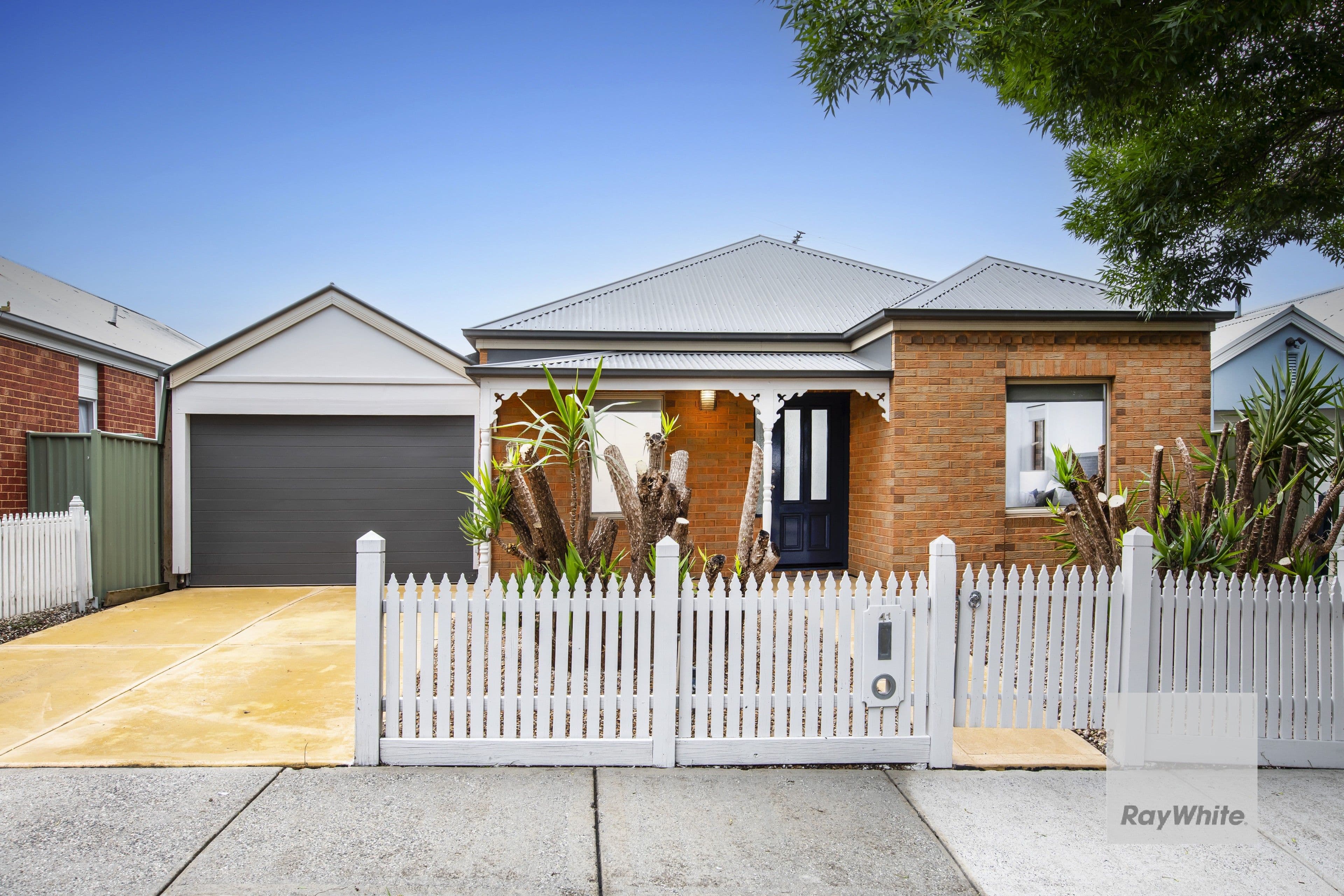 41 Dahlia Drive , Caroline Springs VIC 3023, Caroline Springs - Image 1
