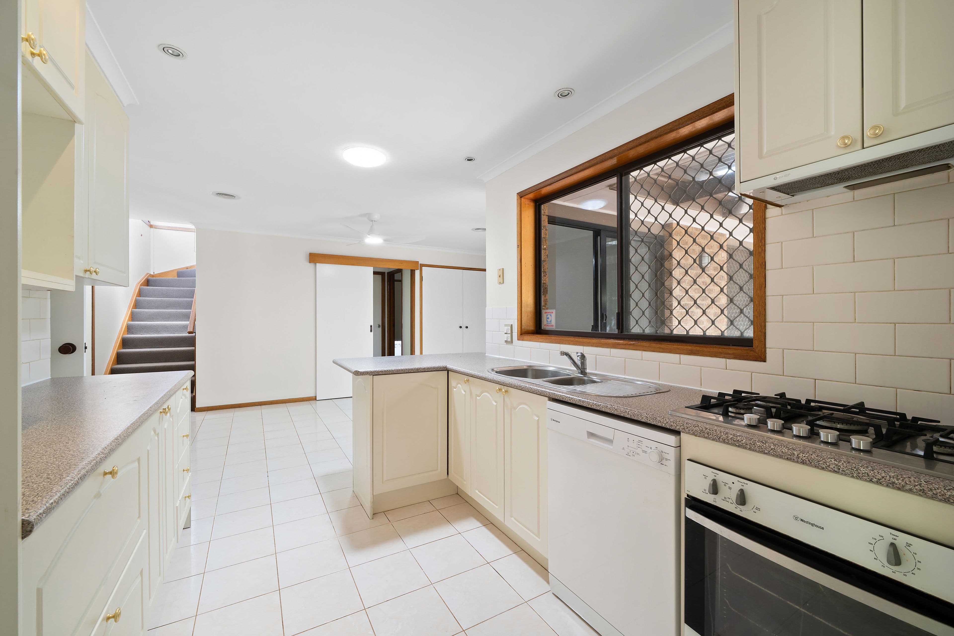 9 Mcghie Place , Latham ACT 2615, Latham - Thumbnail 6