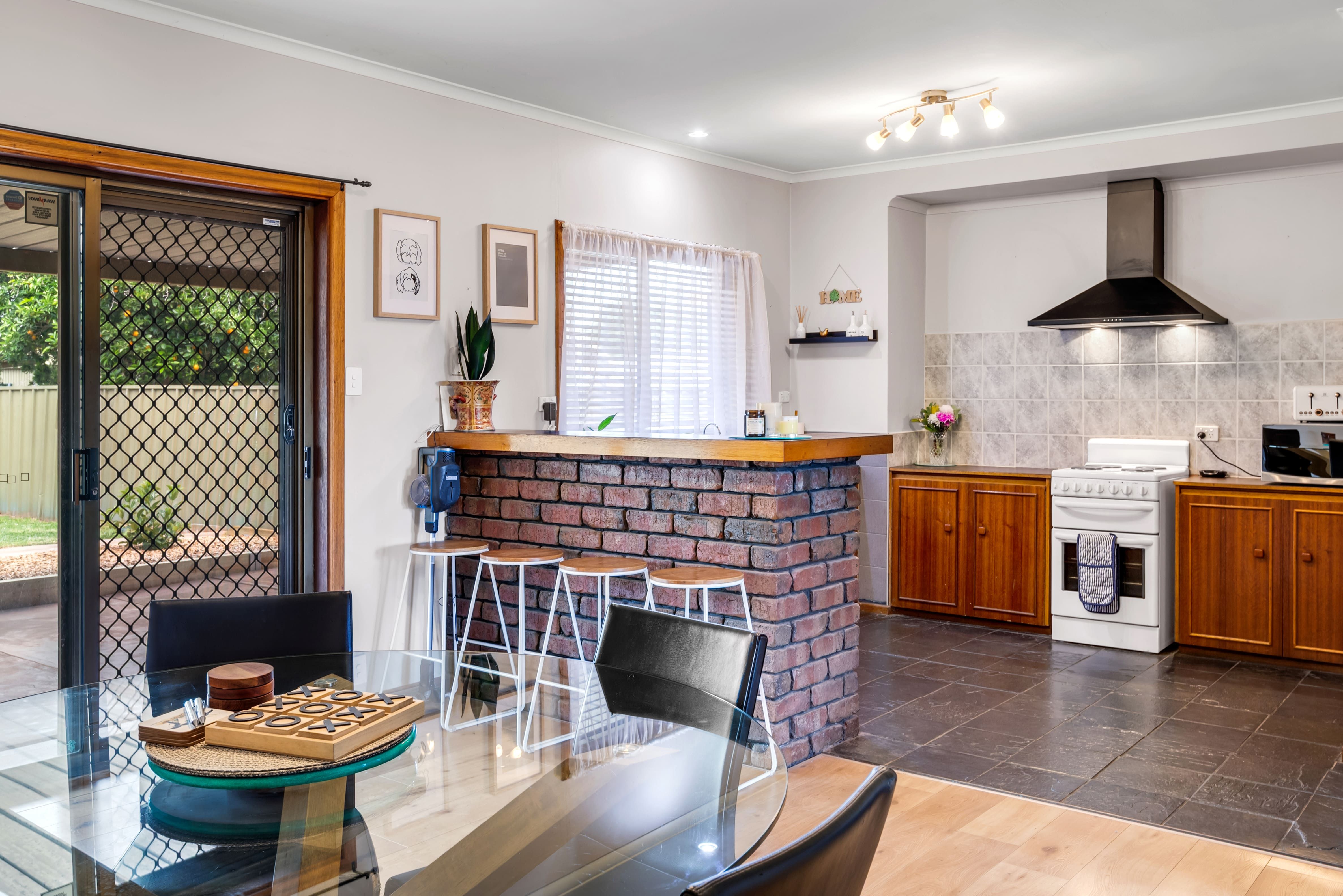 43 Otama Court , Craigmore SA 5114, Craigmore - Thumbnail 2