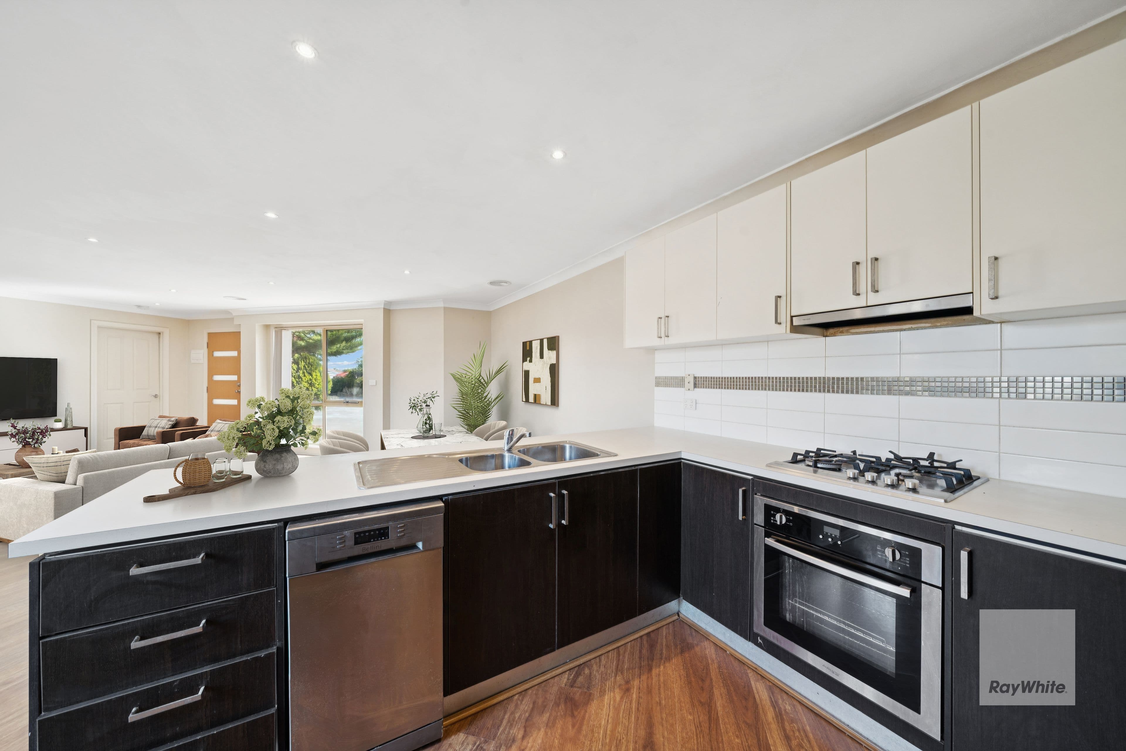 16 Dutton Court , Meadow Heights VIC 3048, Meadow Heights - Thumbnail 2