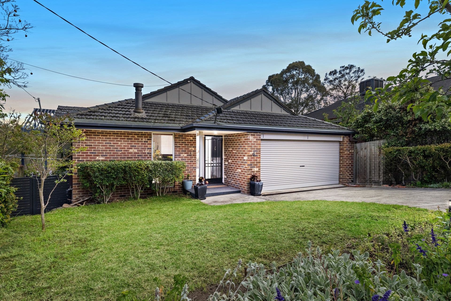 4 Palm Court , Mount Waverley VIC 3149, Mount Waverley - Thumbnail 2