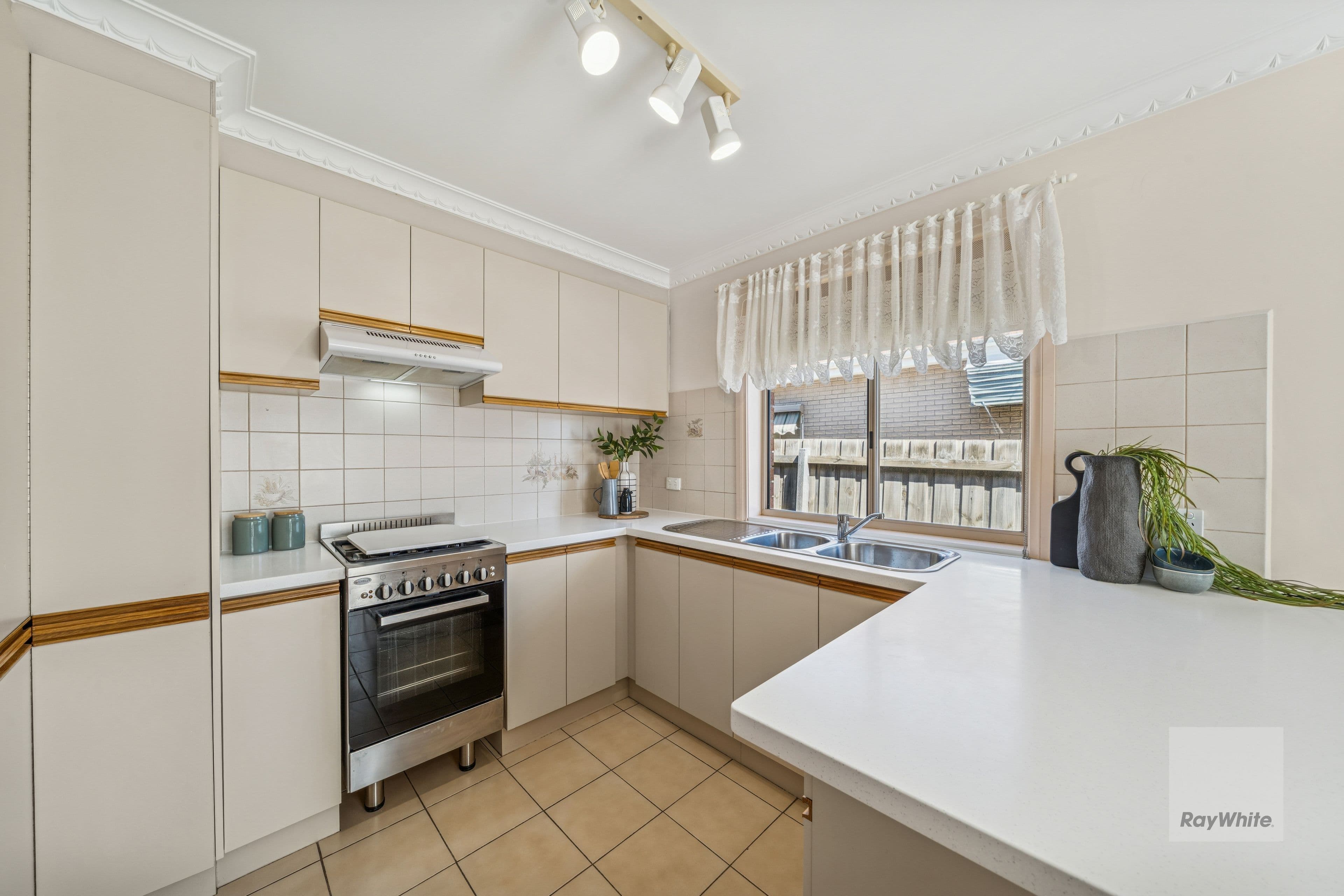 12 Glendenning Street , St Albans VIC 3021, St Albans - Thumbnail 5