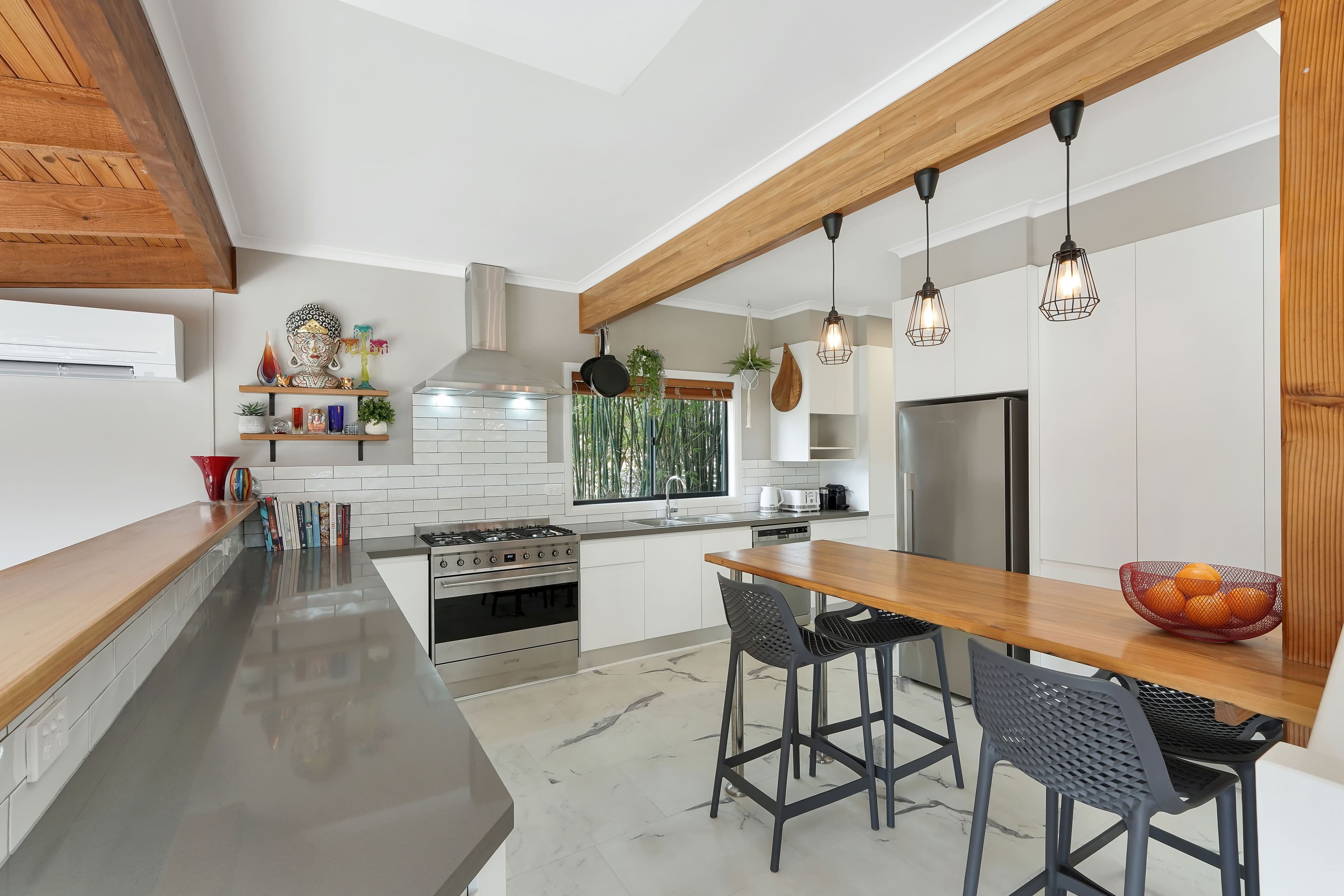 70 Riviera Avenue, Terrigal - Image 1