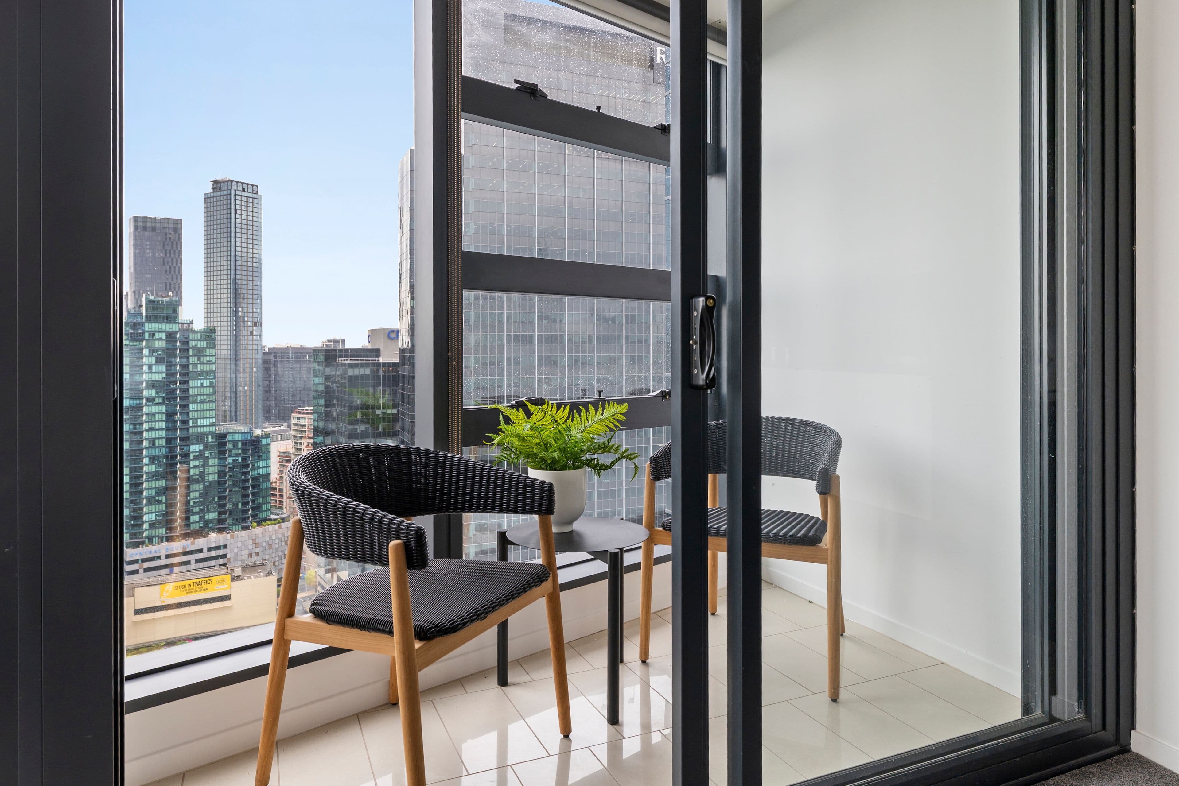 7 Riverside Quay, Southbank - Thumbnail 8