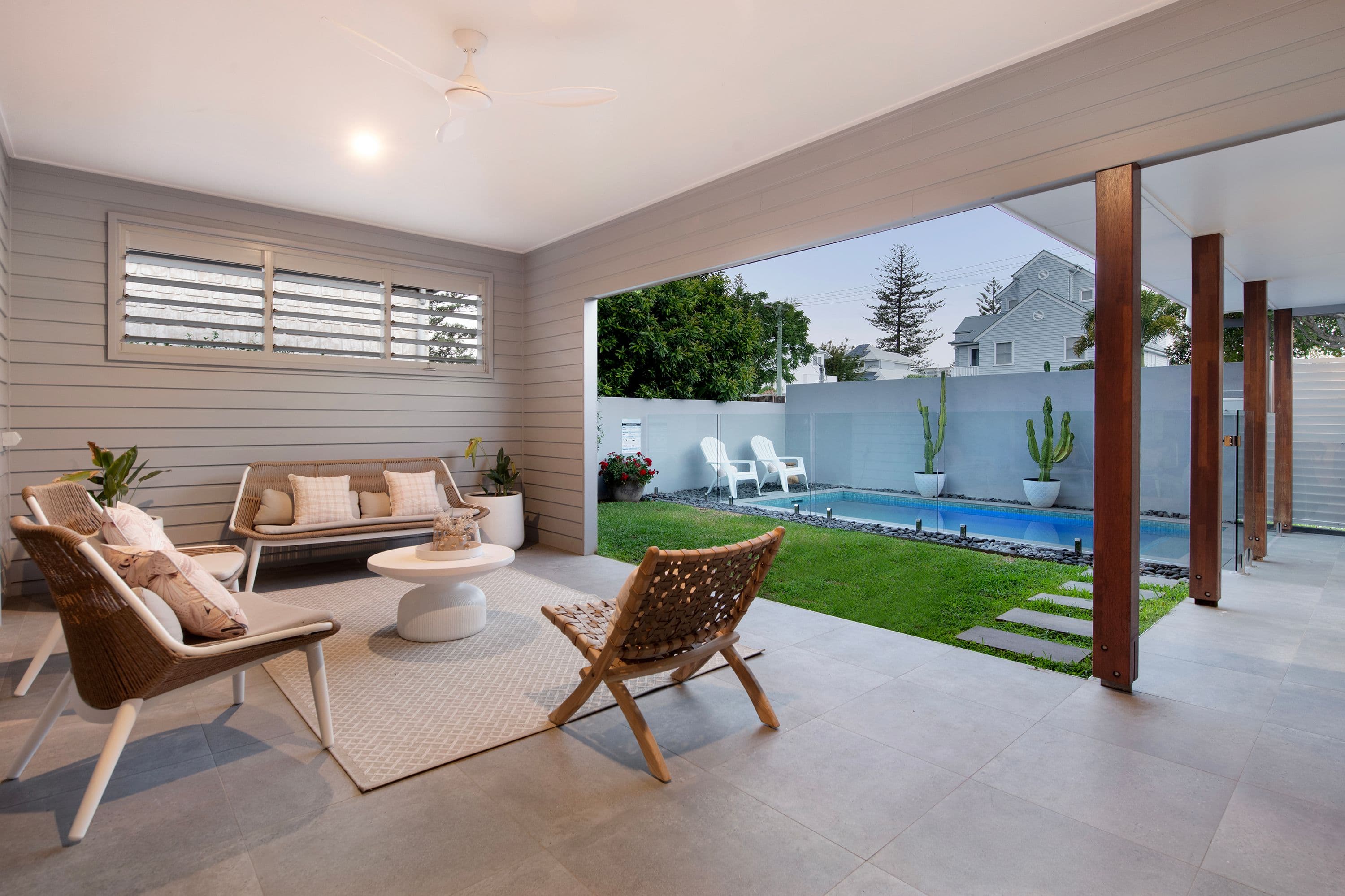 17 Francis Street , Mermaid Beach QLD 4218, Mermaid Beach - Image 1