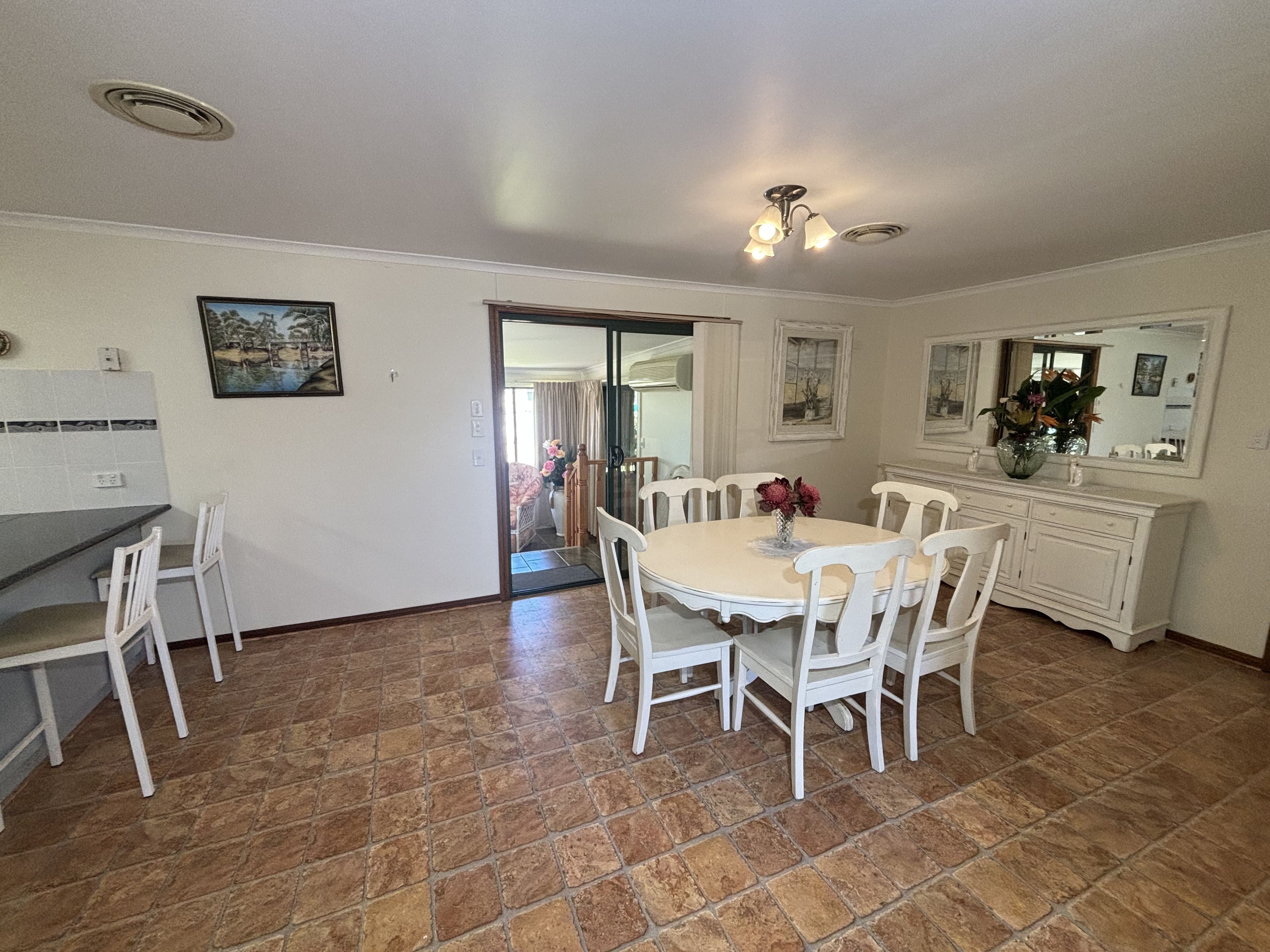 53 Barwidgee Boulevard , Darlington Point NSW 2706, Darlington Point - Thumbnail 3