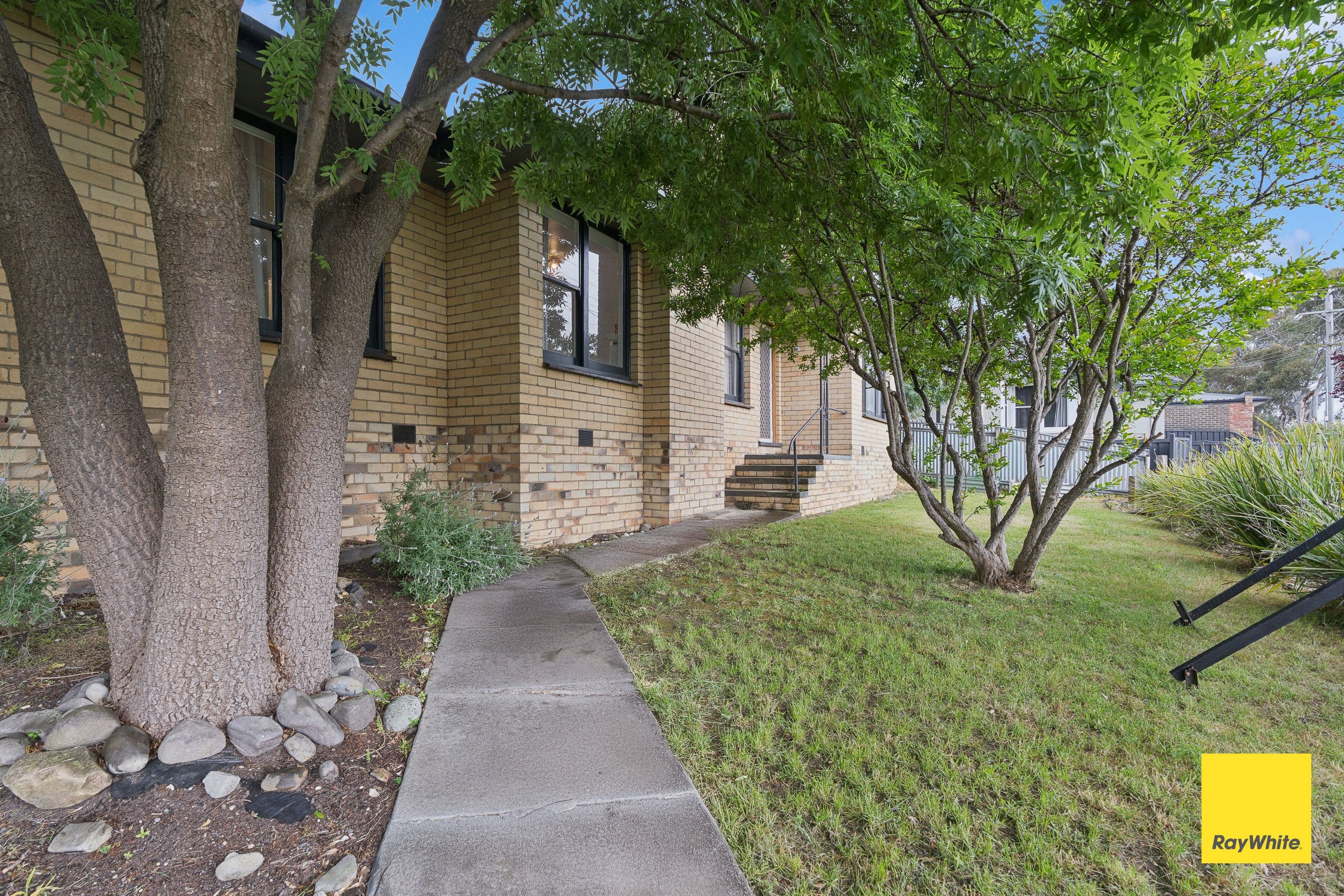122 Mackenzie Street West , Golden Square VIC 3555, Golden Square - Thumbnail 2