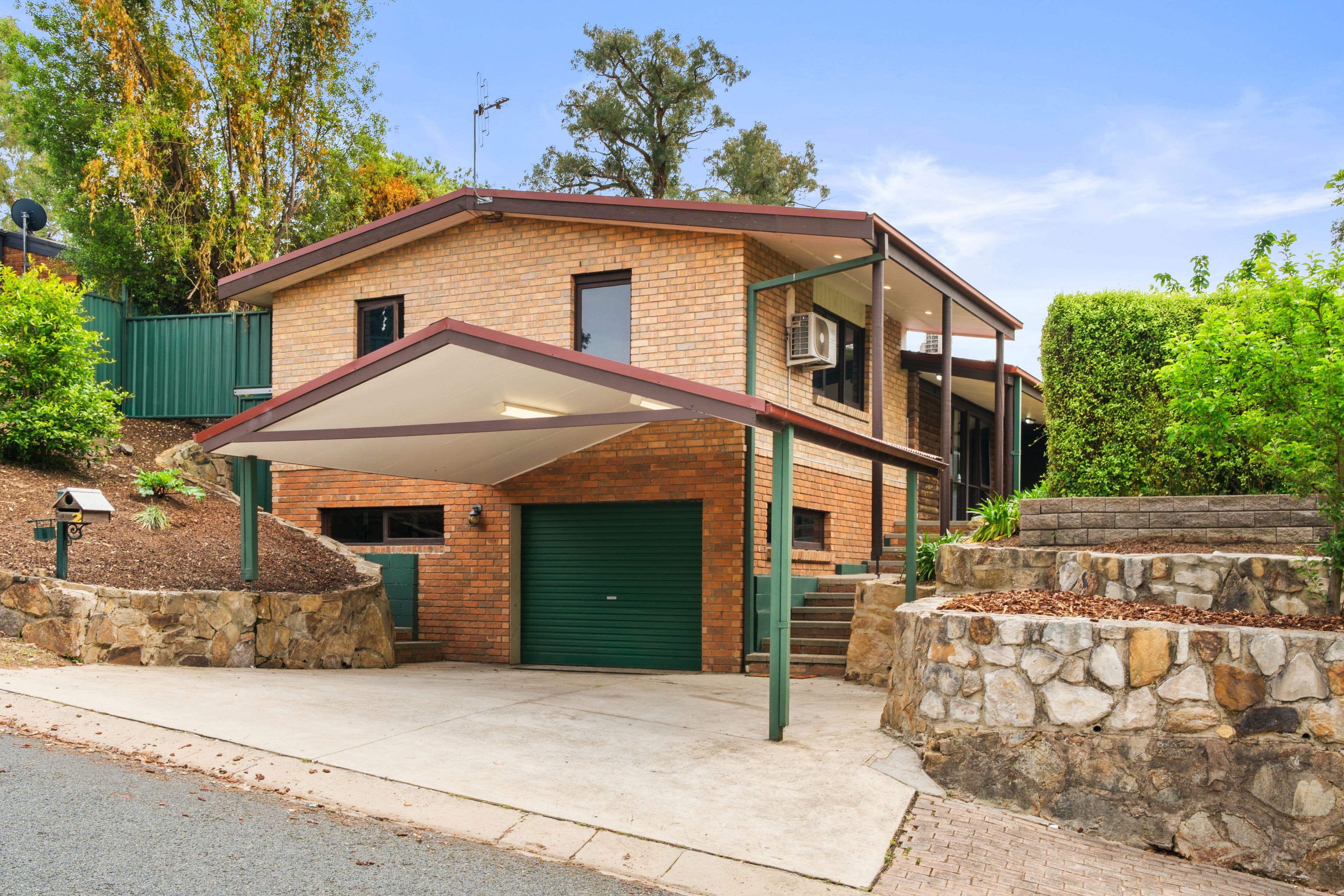 2 Hooke Place , Charnwood ACT 2615, Charnwood - Image 1