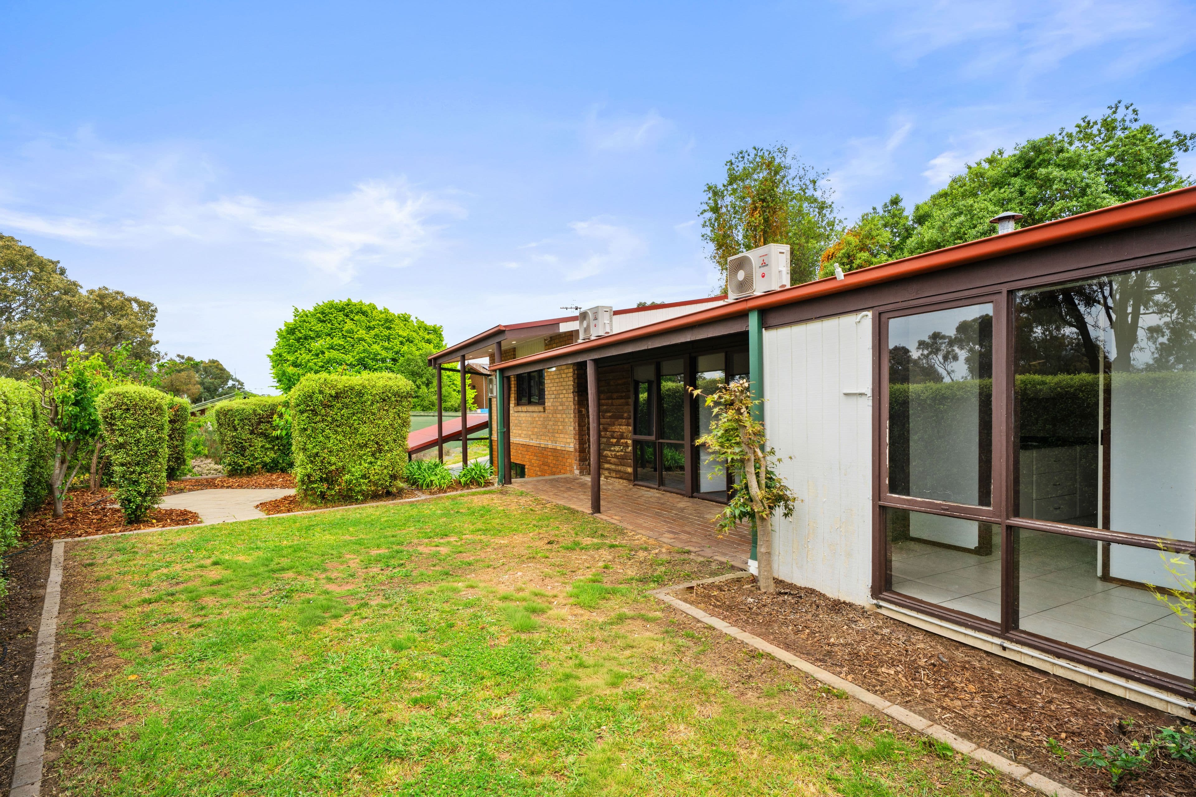2 Hooke Place , Charnwood ACT 2615, Charnwood - Thumbnail 2