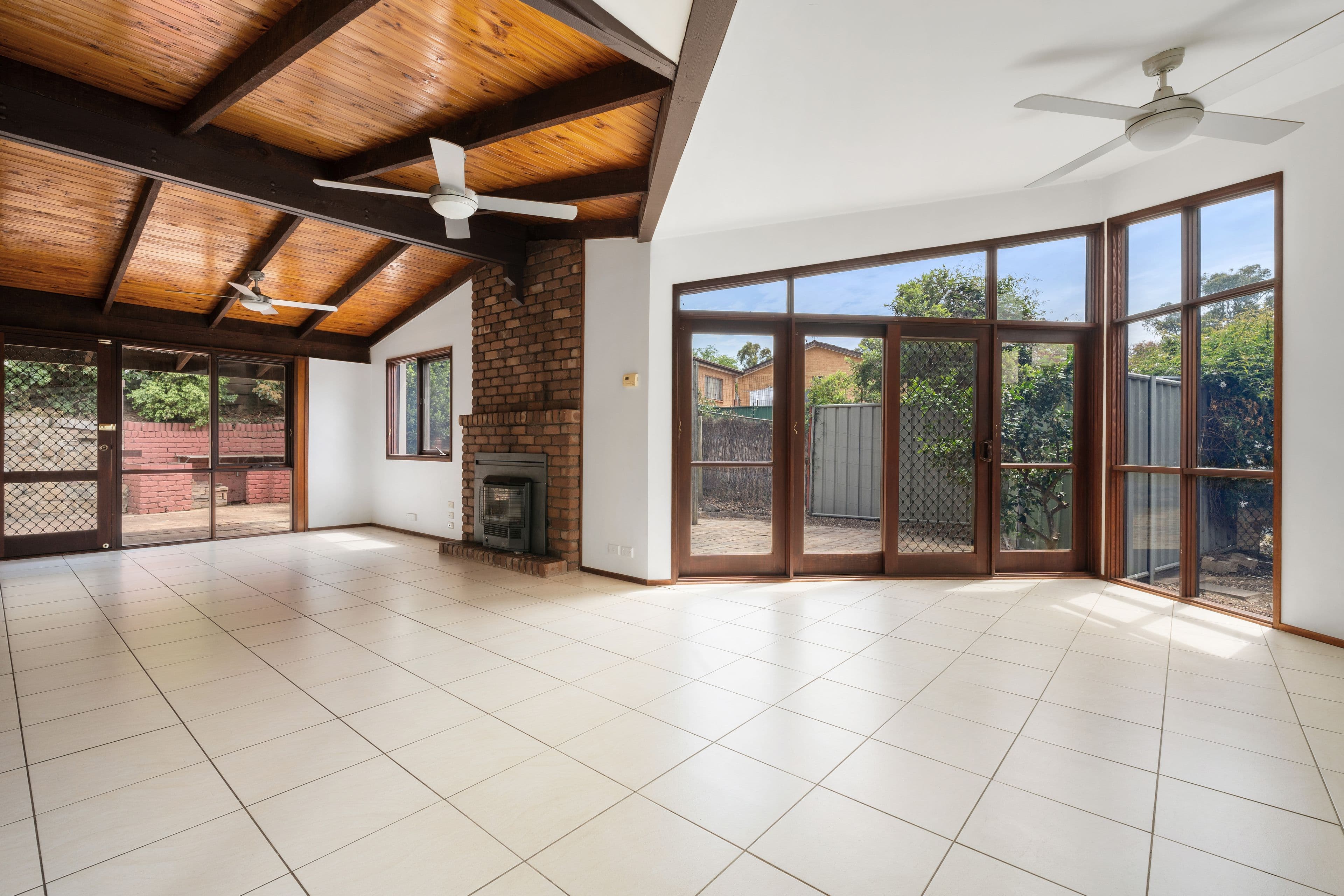 2 Hooke Place , Charnwood ACT 2615, Charnwood - Thumbnail 4