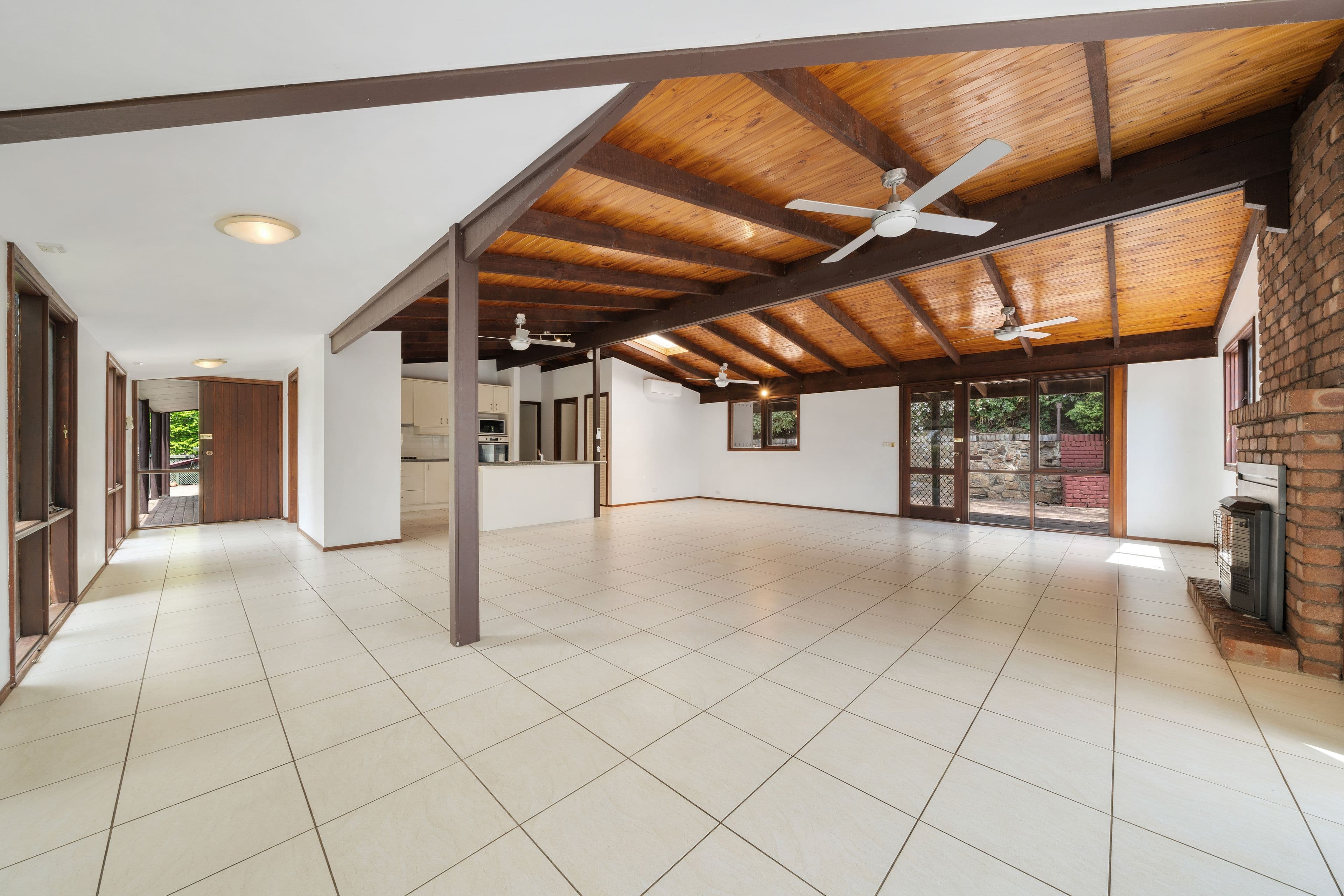 2 Hooke Place , Charnwood ACT 2615, Charnwood - Thumbnail 5