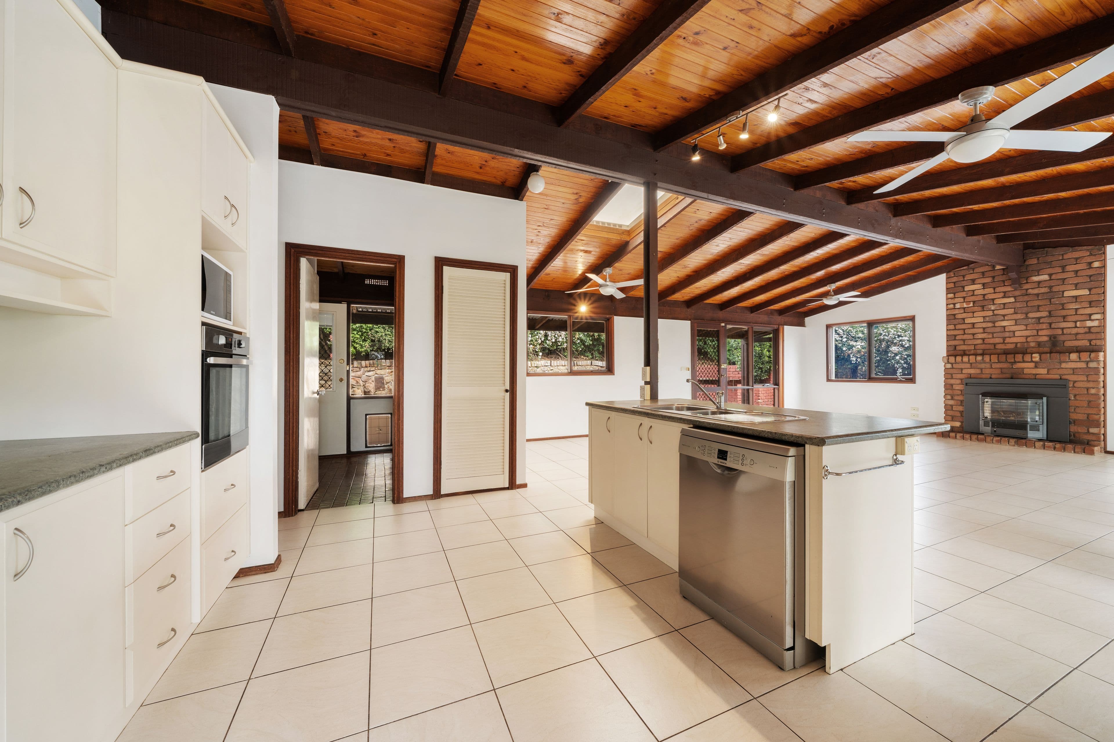 2 Hooke Place , Charnwood ACT 2615, Charnwood - Thumbnail 6