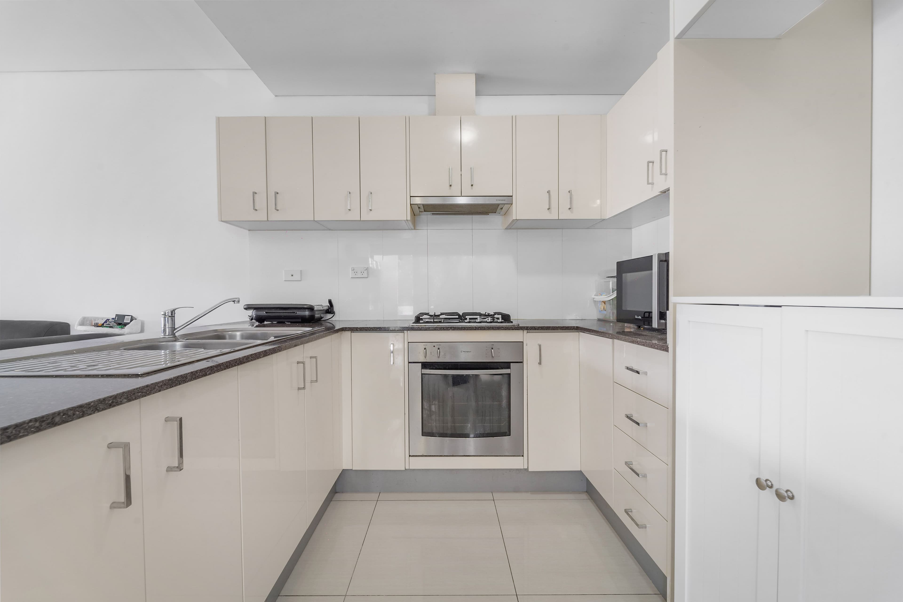 27 Reynolds Avenue , Bankstown NSW 2200, Bankstown - Thumbnail 3