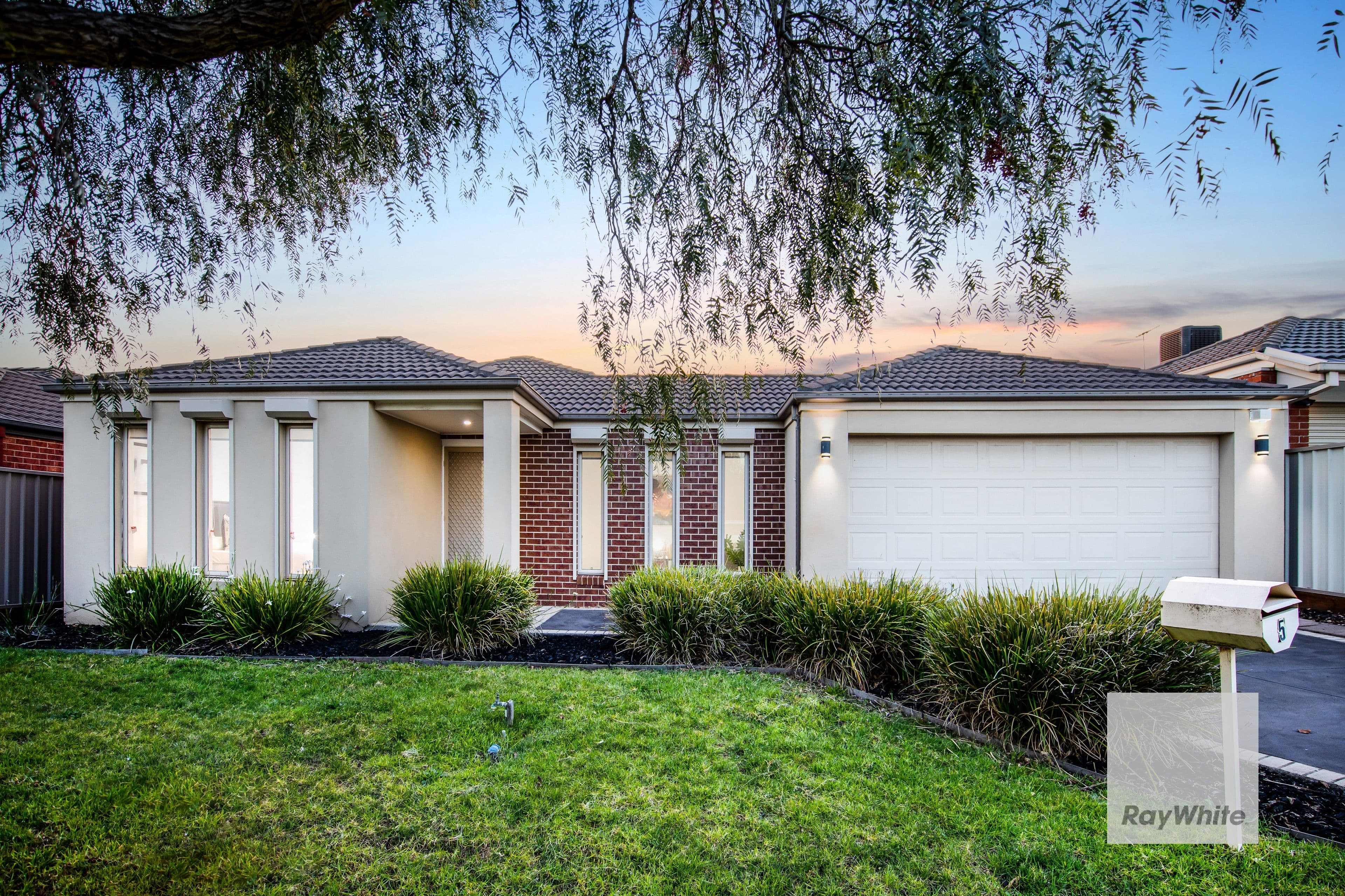 5 Addicott Way , Taylors Hill VIC 3037, Taylors Hill - Image 1