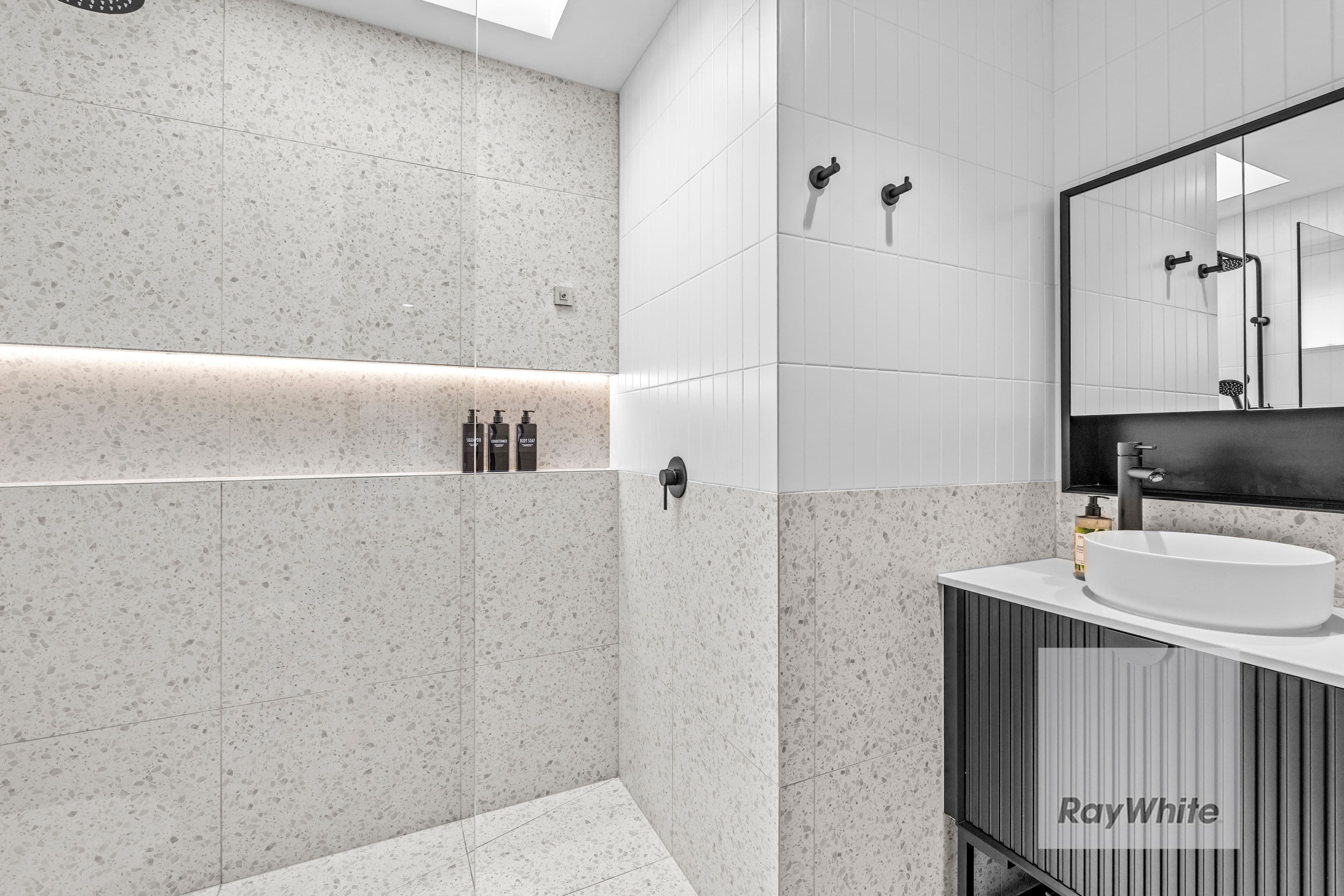 160 Greenhills Road, Bundoora - Thumbnail 7