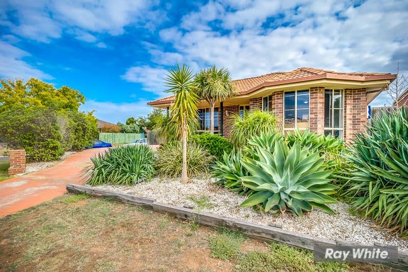 6 Carshalton Court , Hoppers Crossing VIC 3029, Hoppers Crossing - Thumbnail 2