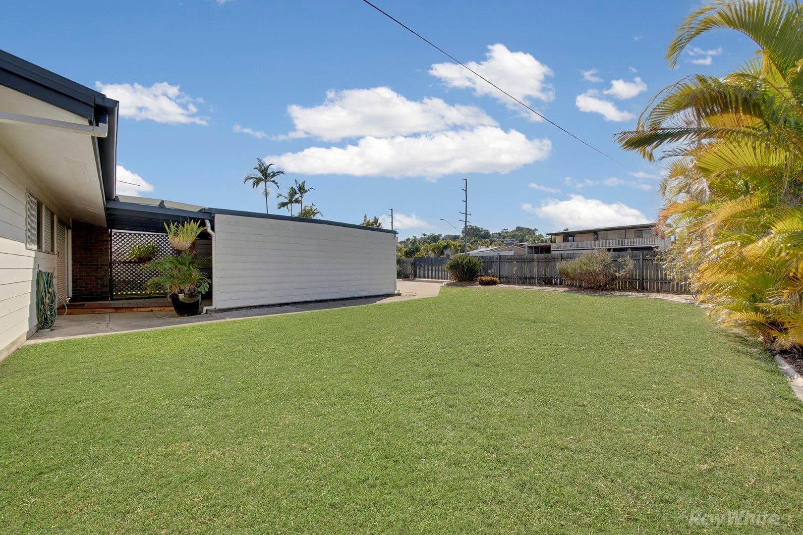 215 Sun Valley Road , Kin Kora QLD 4680, Kin Kora - Thumbnail 2