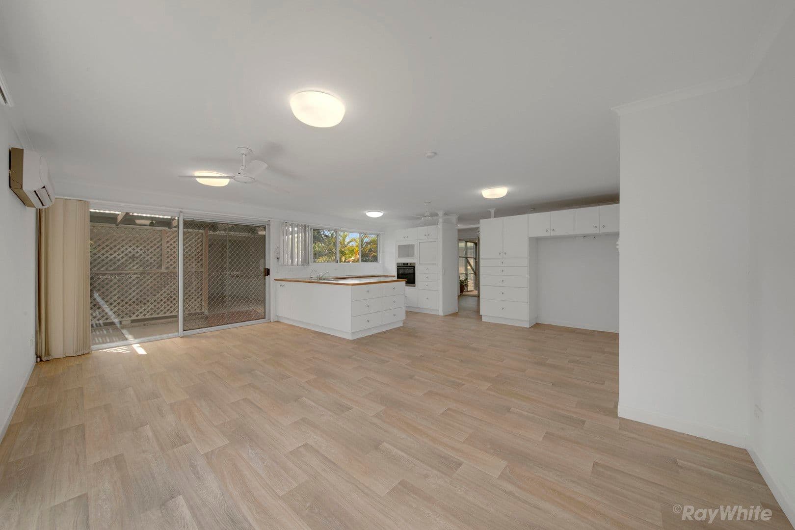 215 Sun Valley Road , Kin Kora QLD 4680, Kin Kora - Thumbnail 3