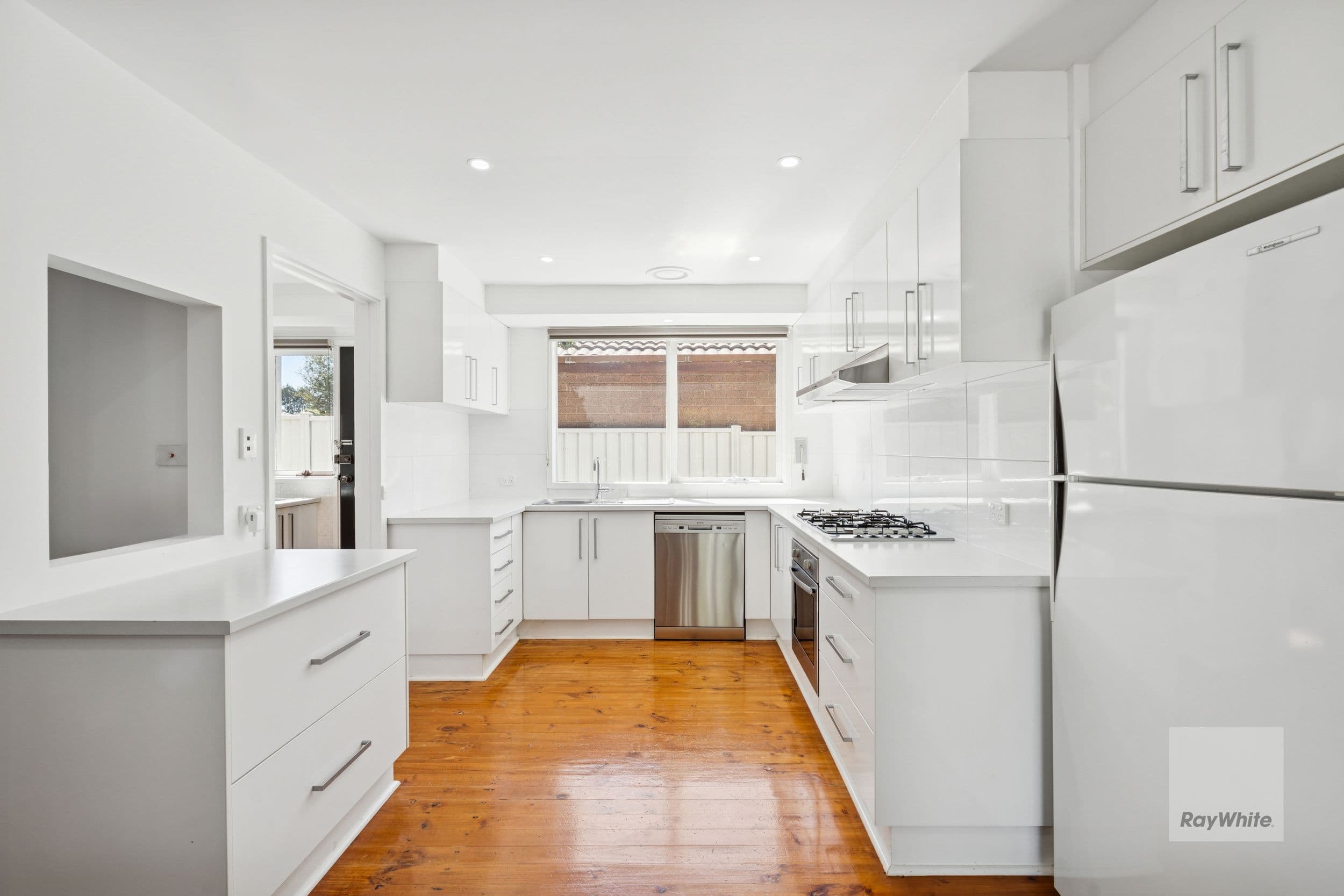 8 Angourie Crescent , Taylors Lakes VIC 3038, Taylors Lakes - Thumbnail 2