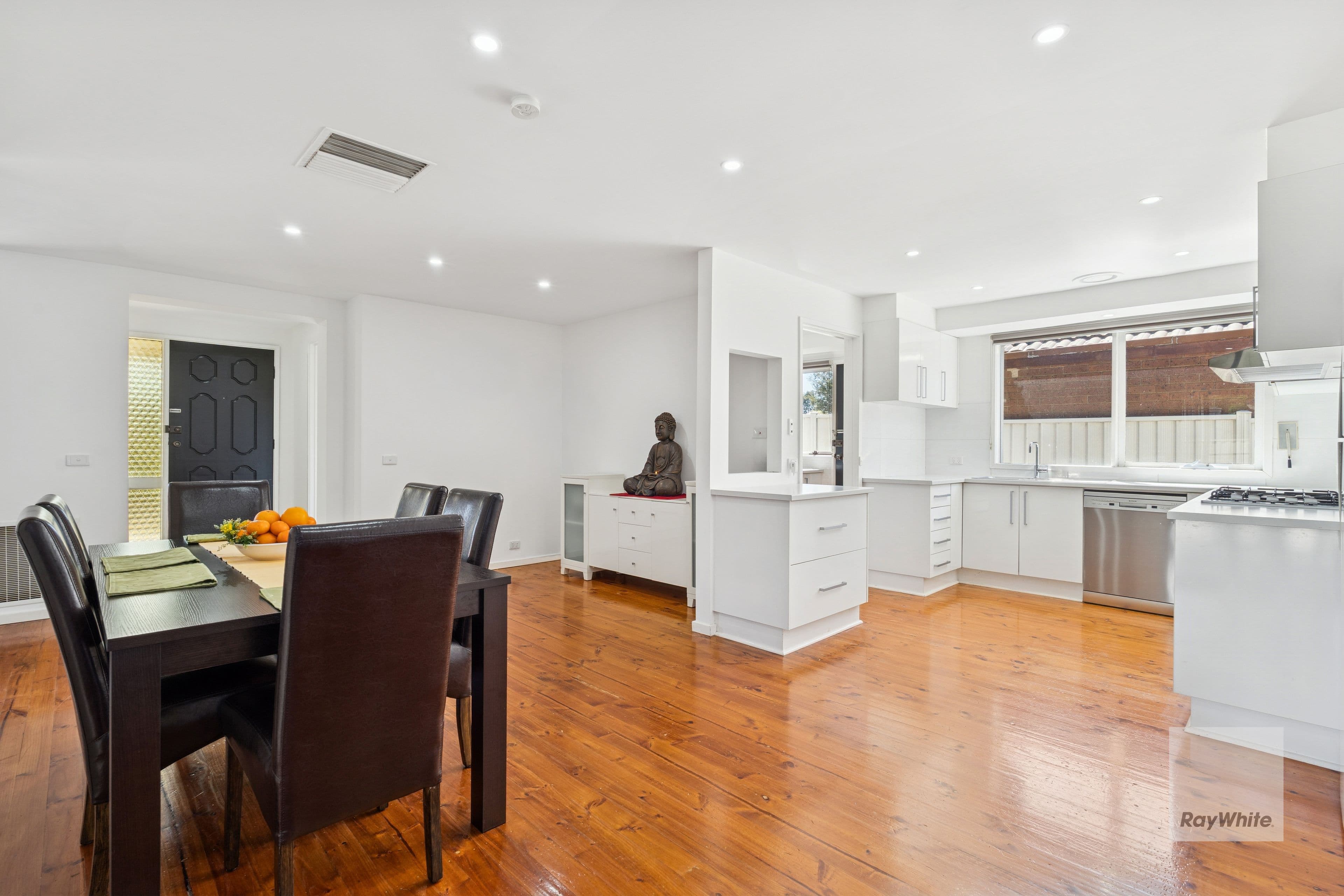 8 Angourie Crescent , Taylors Lakes VIC 3038, Taylors Lakes - Thumbnail 3