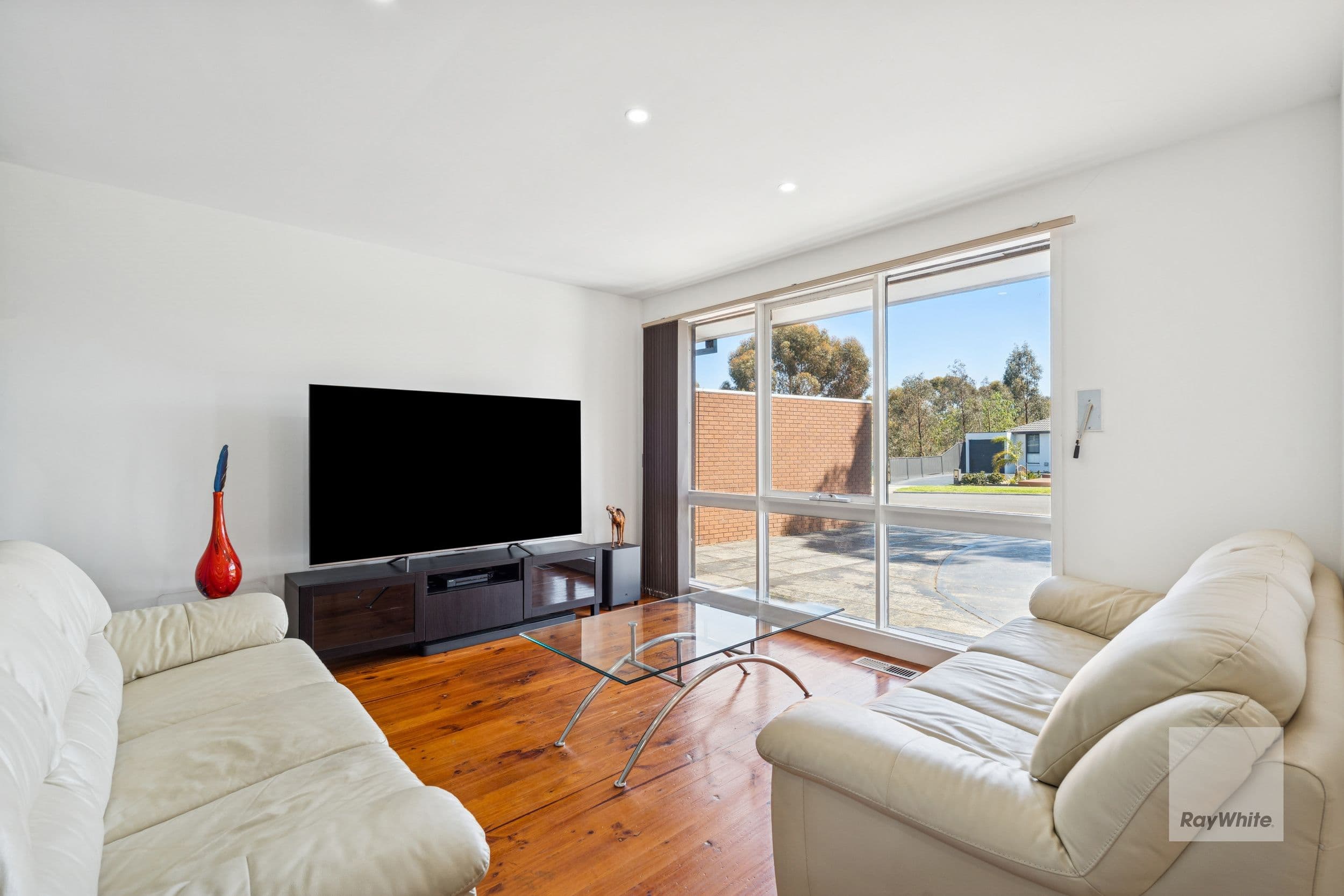 8 Angourie Crescent , Taylors Lakes VIC 3038, Taylors Lakes - Thumbnail 4
