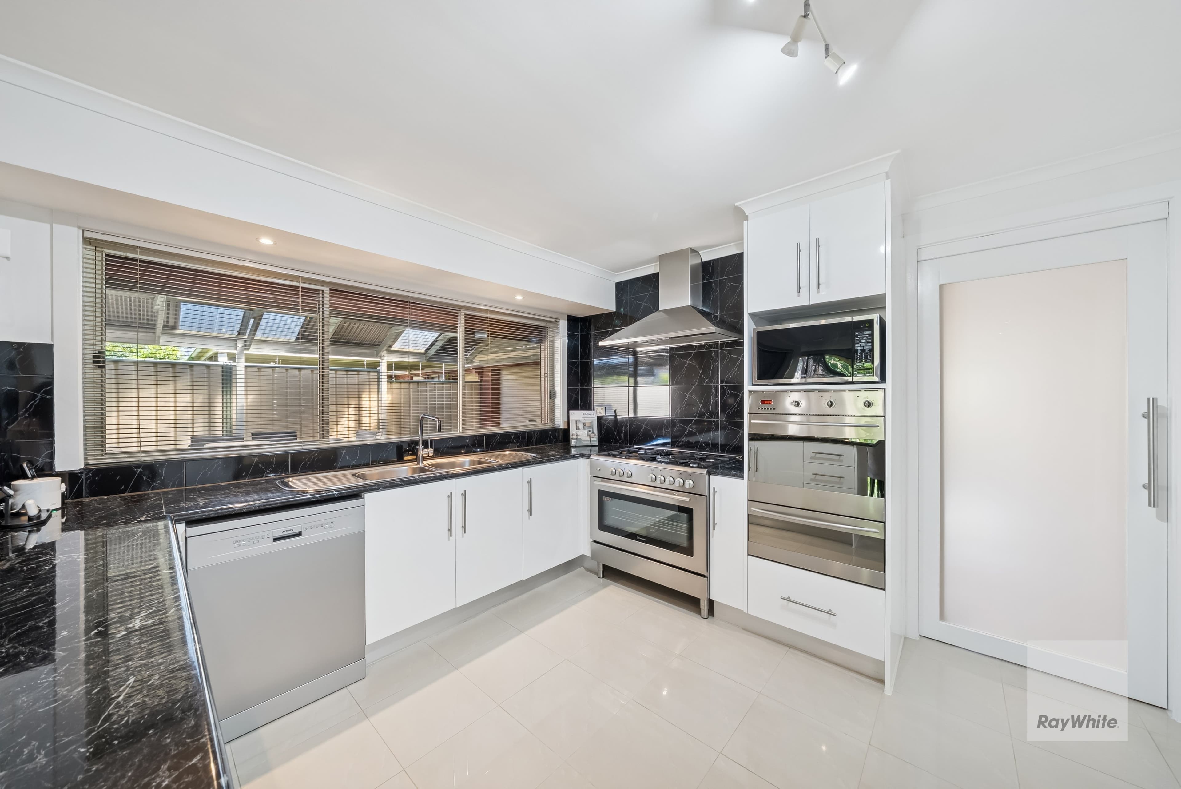 1 Attley Court , Keilor Downs VIC 3038, Keilor Downs - Thumbnail 3