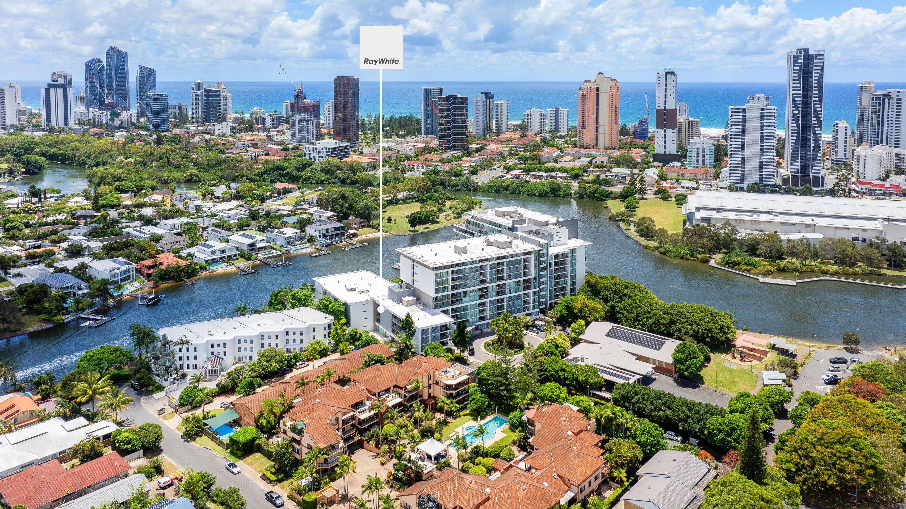 33 T E Peters Drive , Broadbeach Waters QLD 4218, Broadbeach Waters - Thumbnail 2