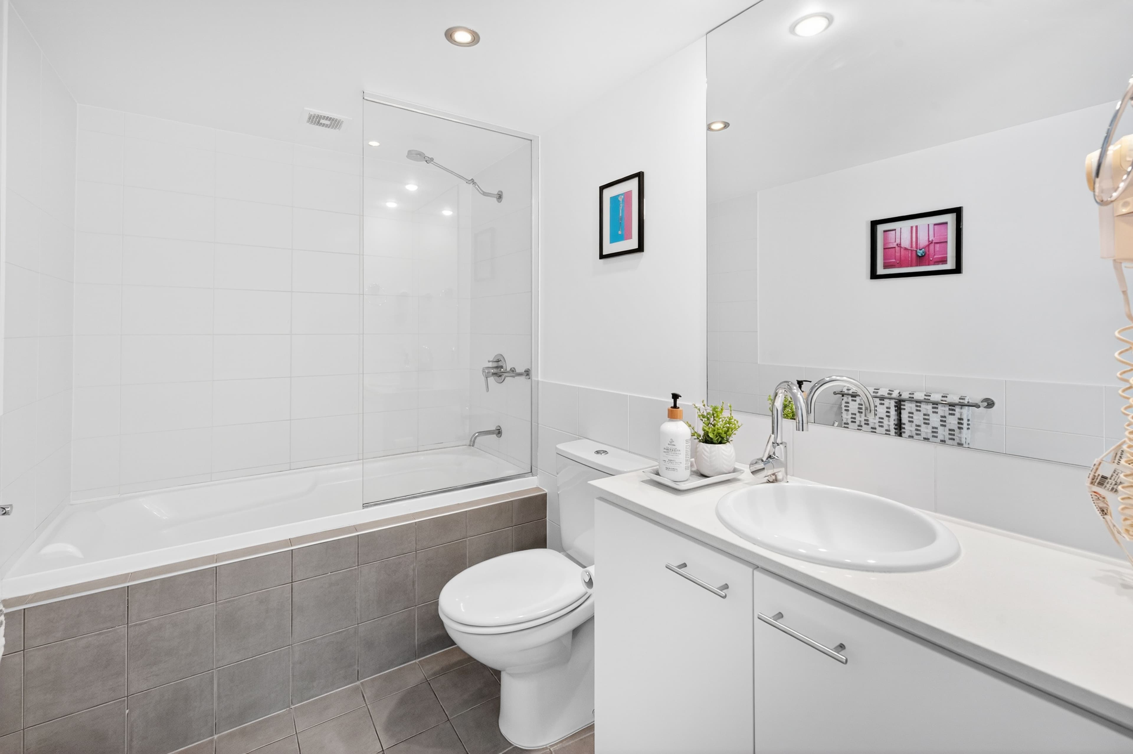 33 T E Peters Drive , Broadbeach Waters QLD 4218, Broadbeach Waters - Thumbnail 8