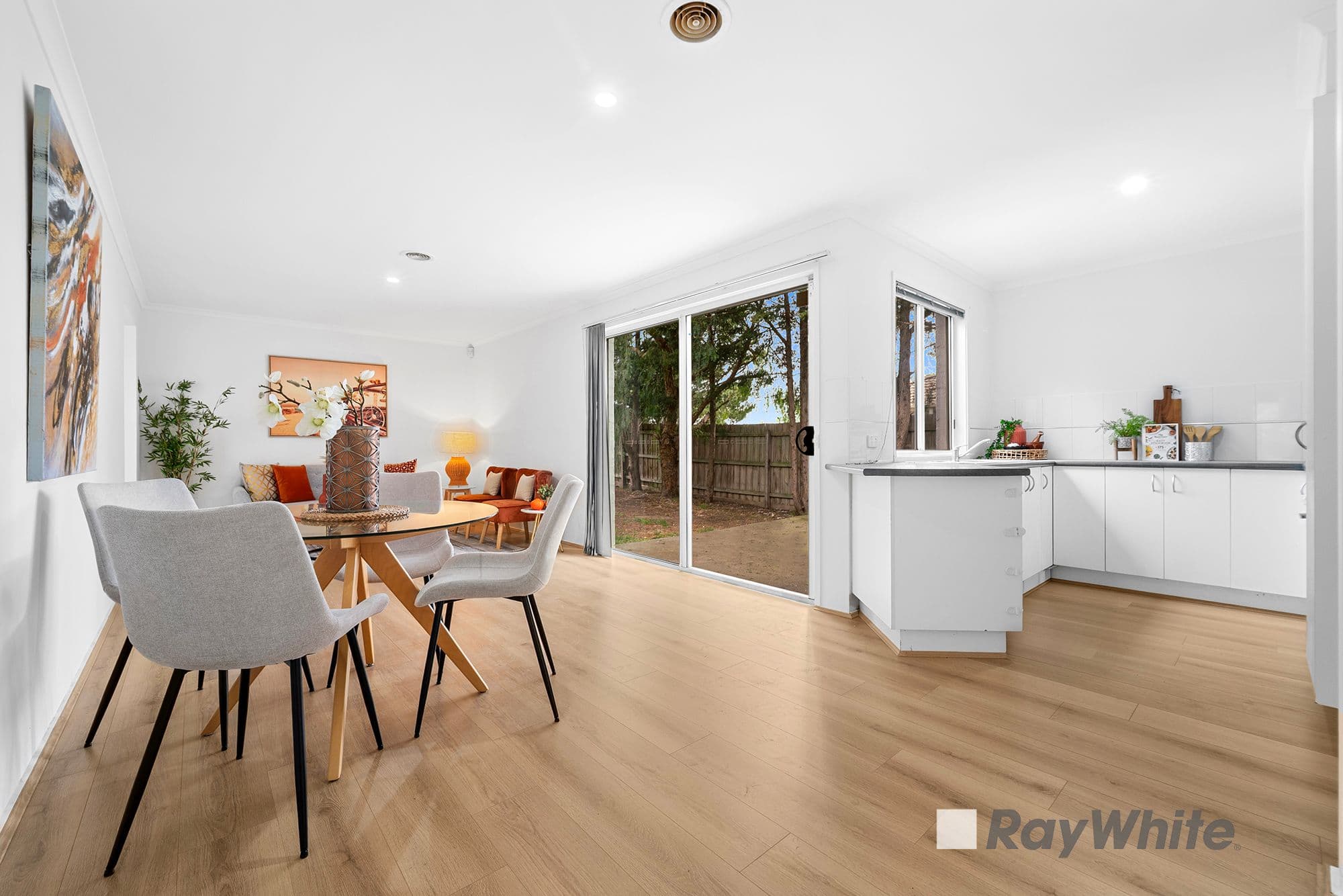 124 Harold Keys Drive , Narre Warren South VIC 3805, Narre Warren South - Thumbnail 3