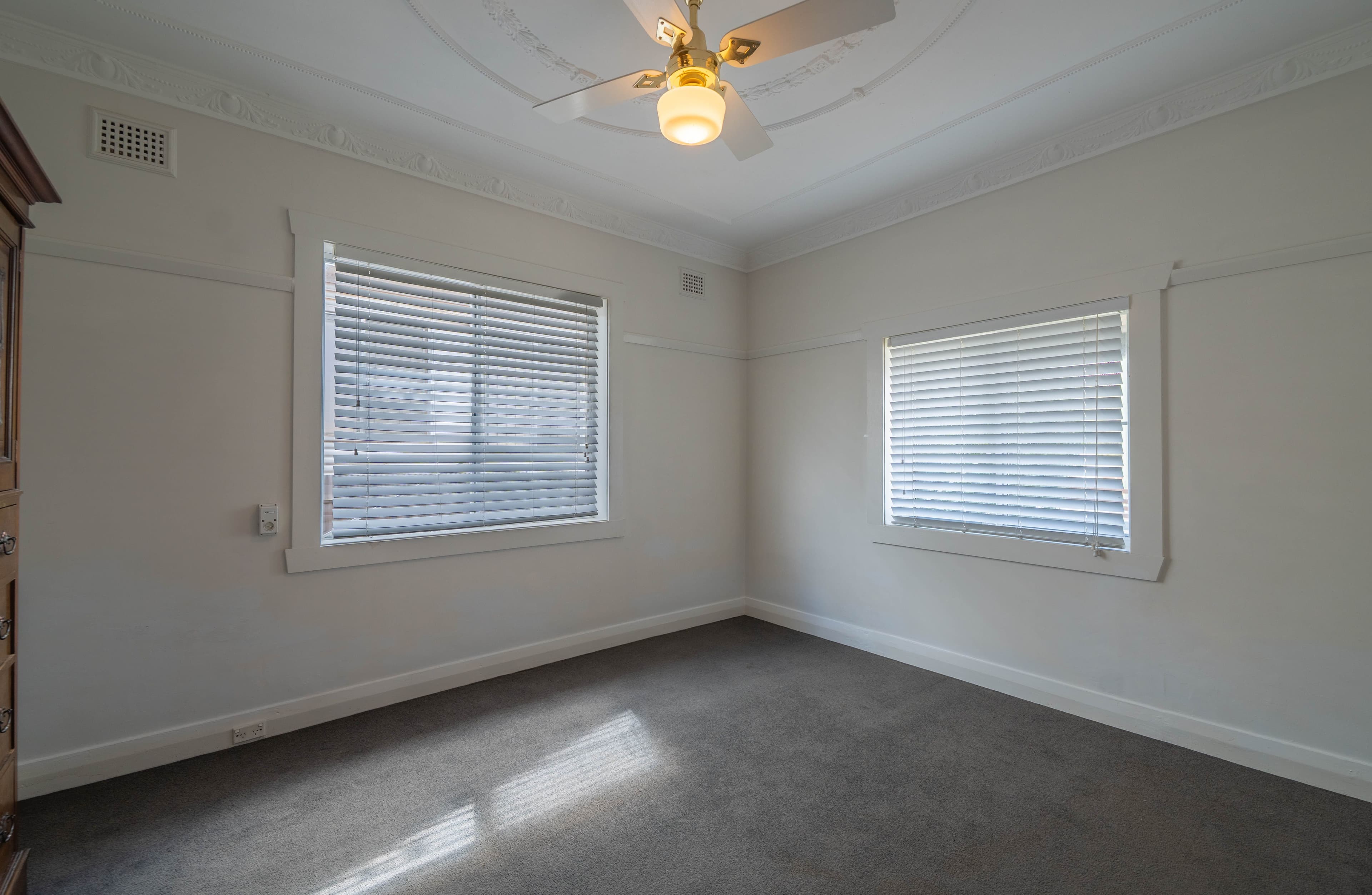 4 Armstrong Street , Parkes NSW 2870, Parkes - Thumbnail 7